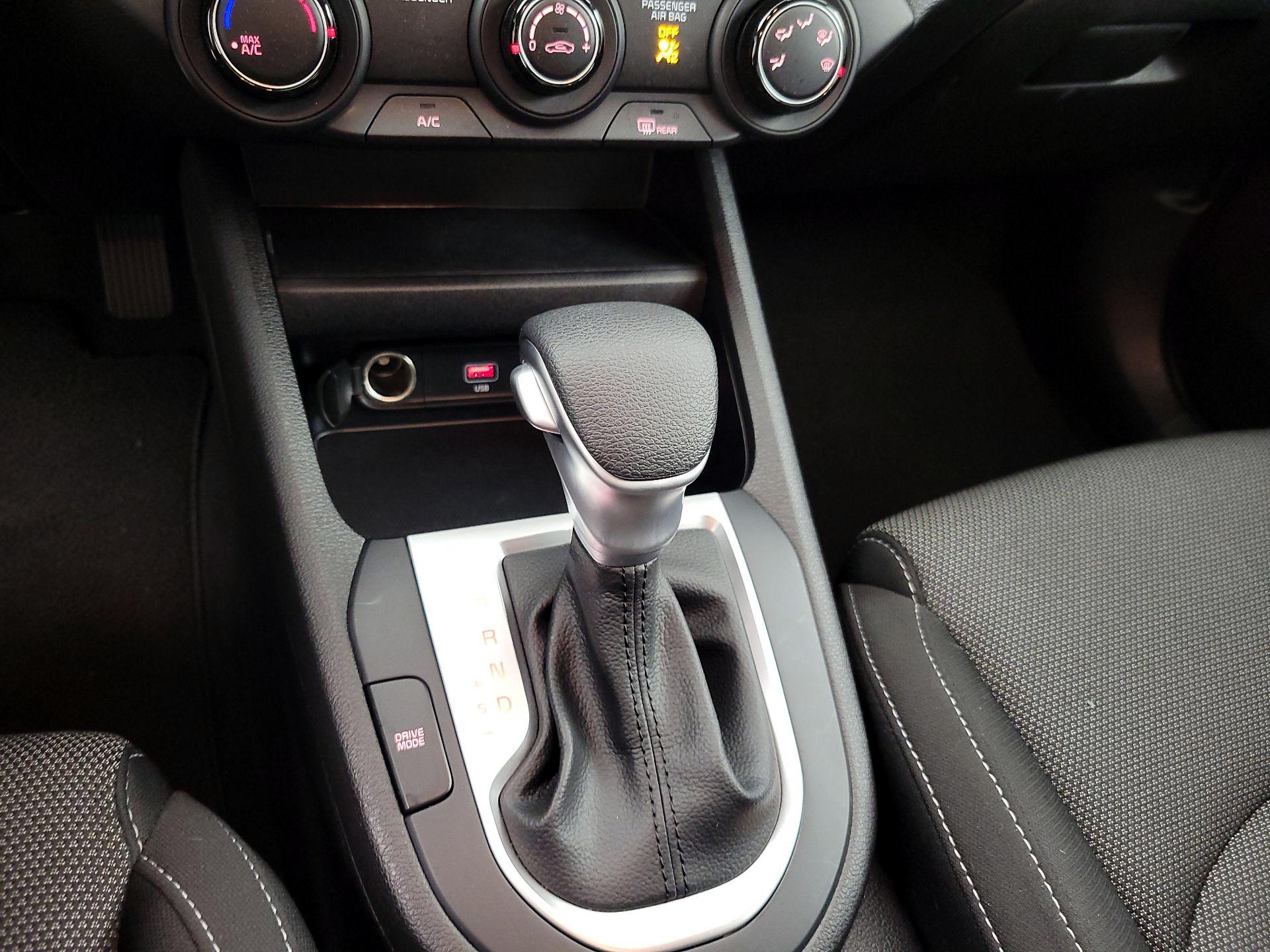 Thumbnail: 2023 Kia Forte - 17