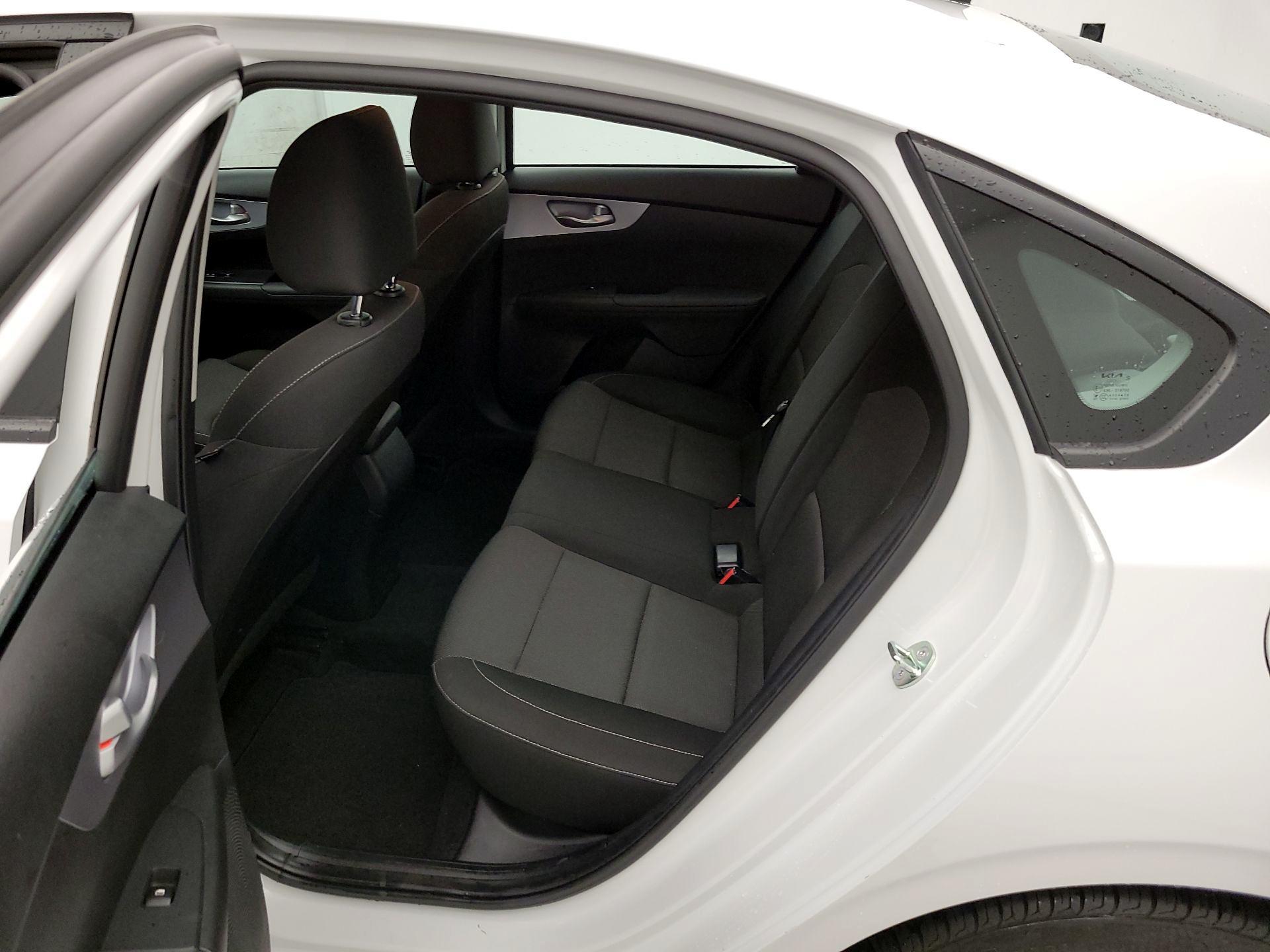 Thumbnail: 2023 Kia Forte - 19