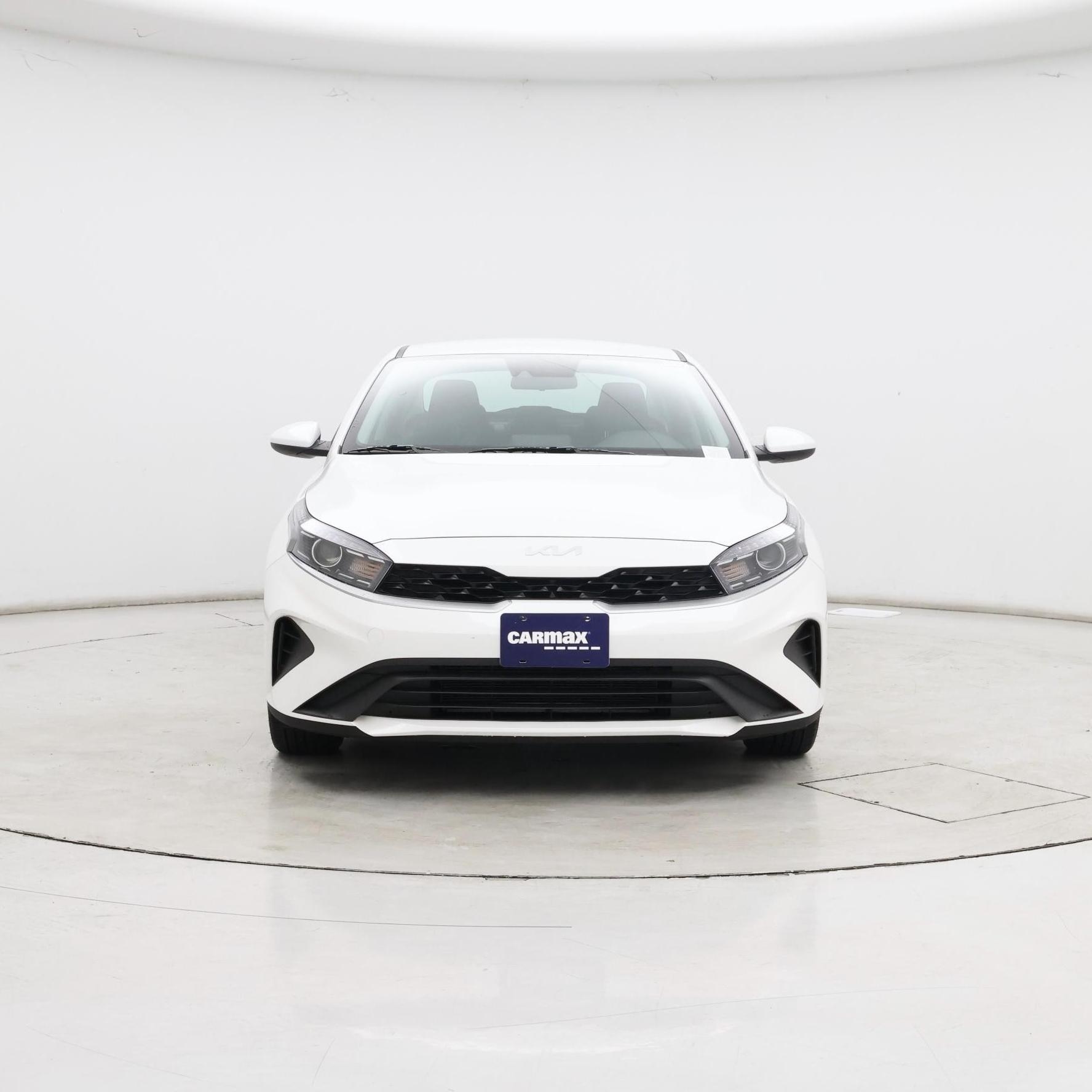 Thumbnail: 2023 Kia Forte - 5