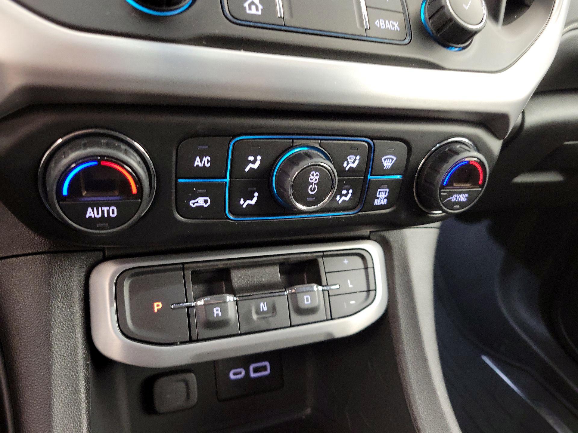 Thumbnail: 2022 GMC Acadia - 16