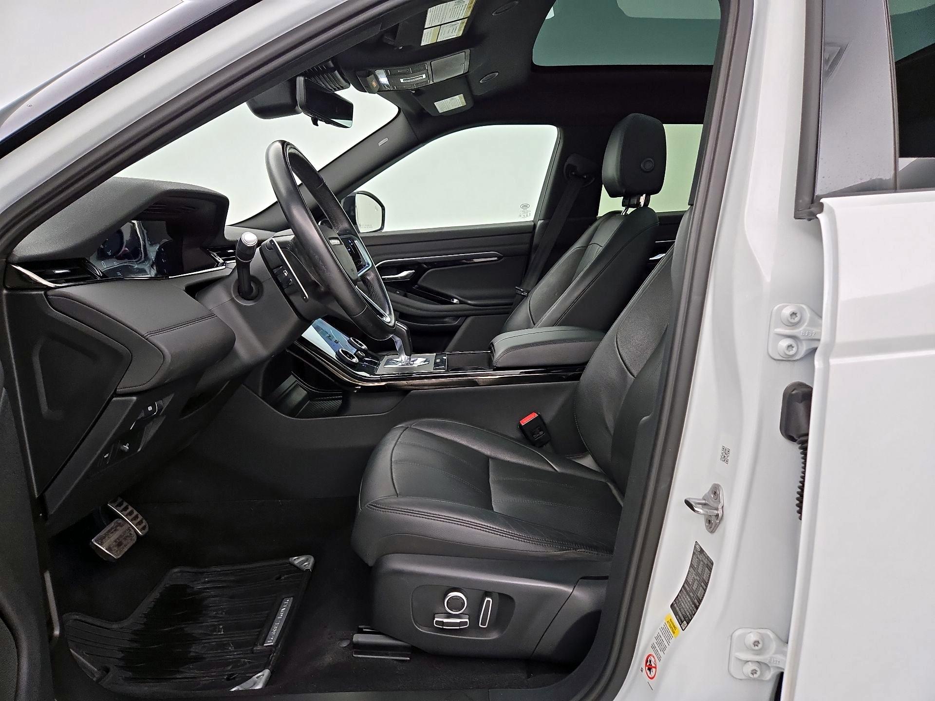 Thumbnail: 2022 Land Rover Range Rover Evoque - 11