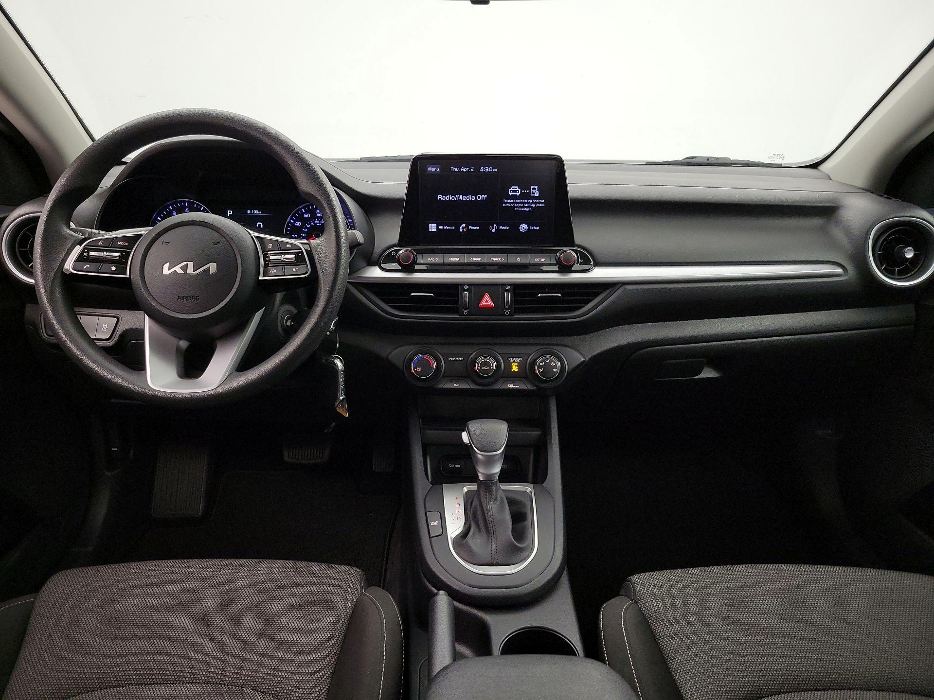 Thumbnail: 2024 Kia Forte - 9