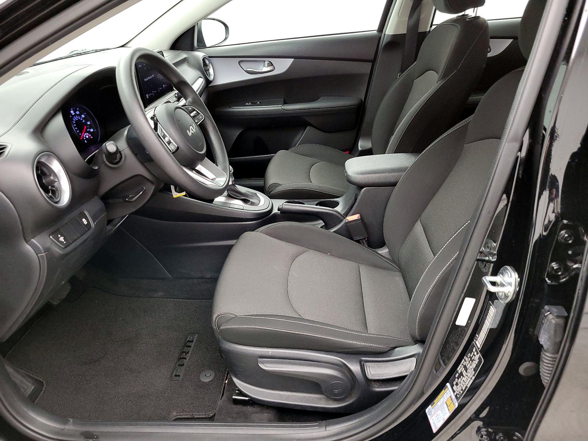 Thumbnail: 2024 Kia Forte - 11