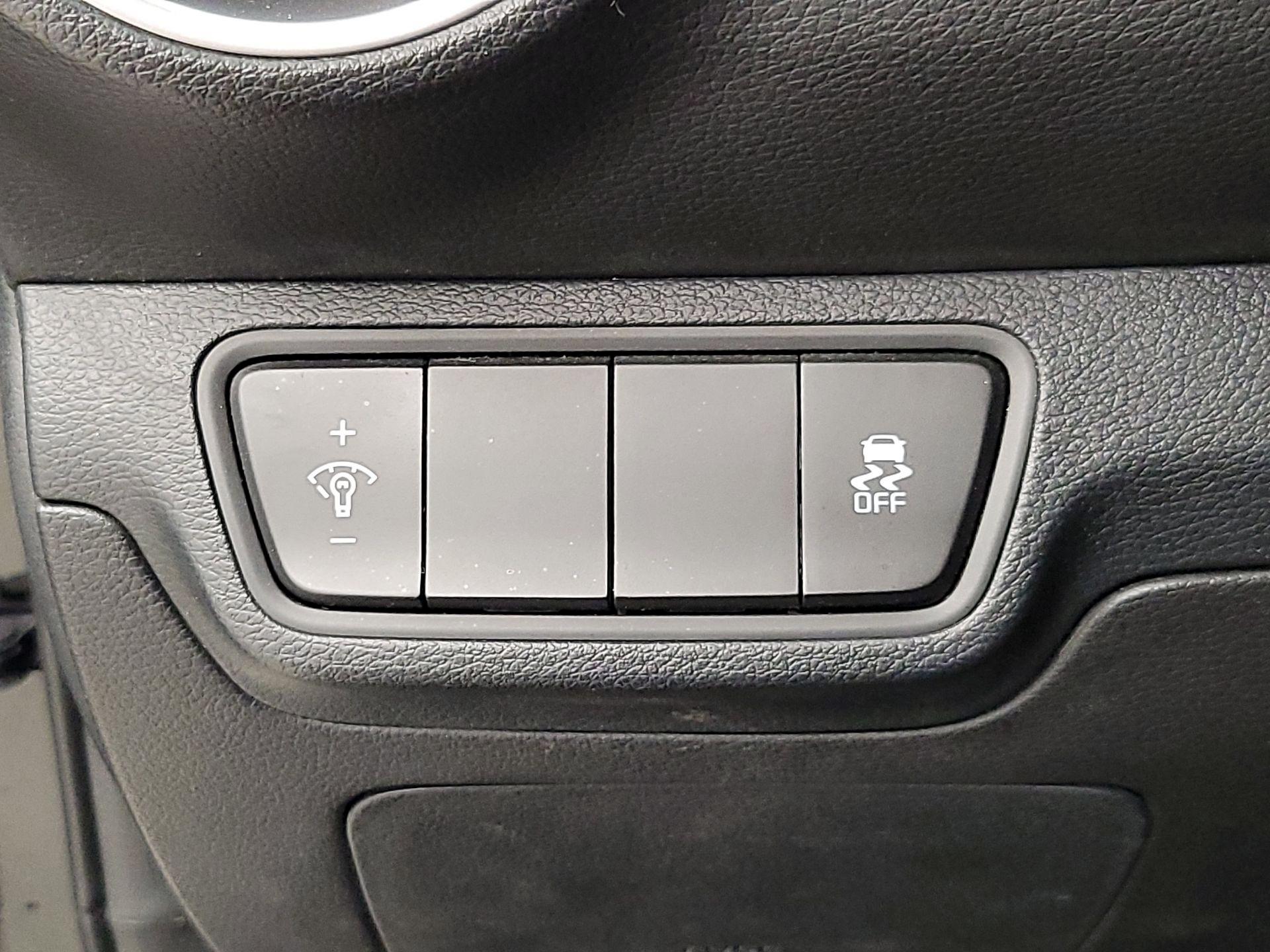 Thumbnail: 2024 Kia Forte - 13