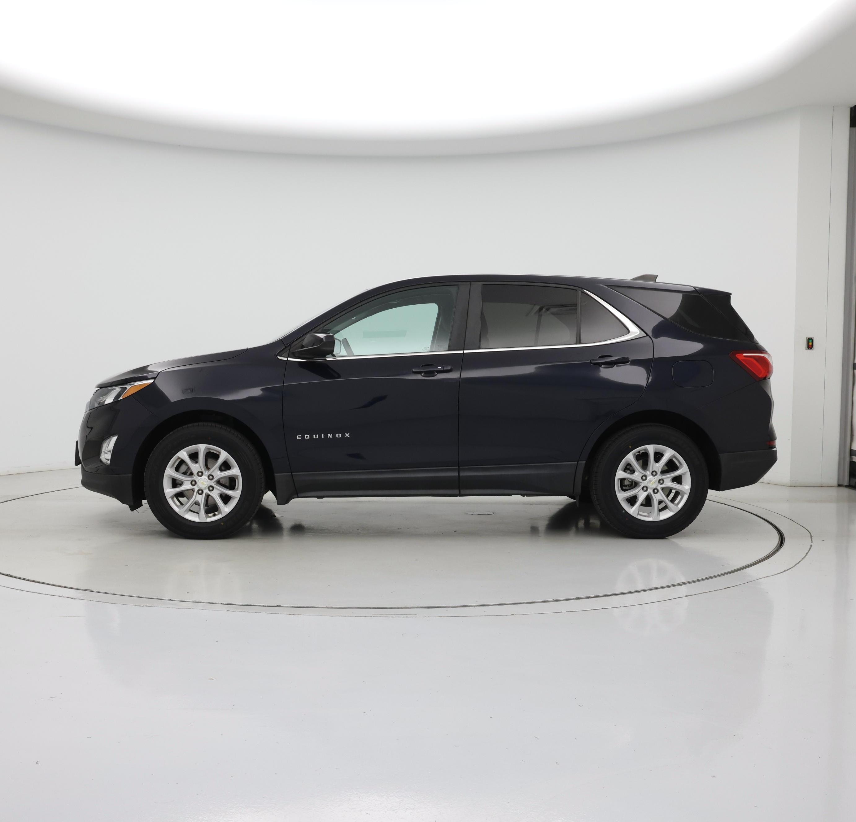 Thumbnail: 2021 Chevrolet Equinox - 3