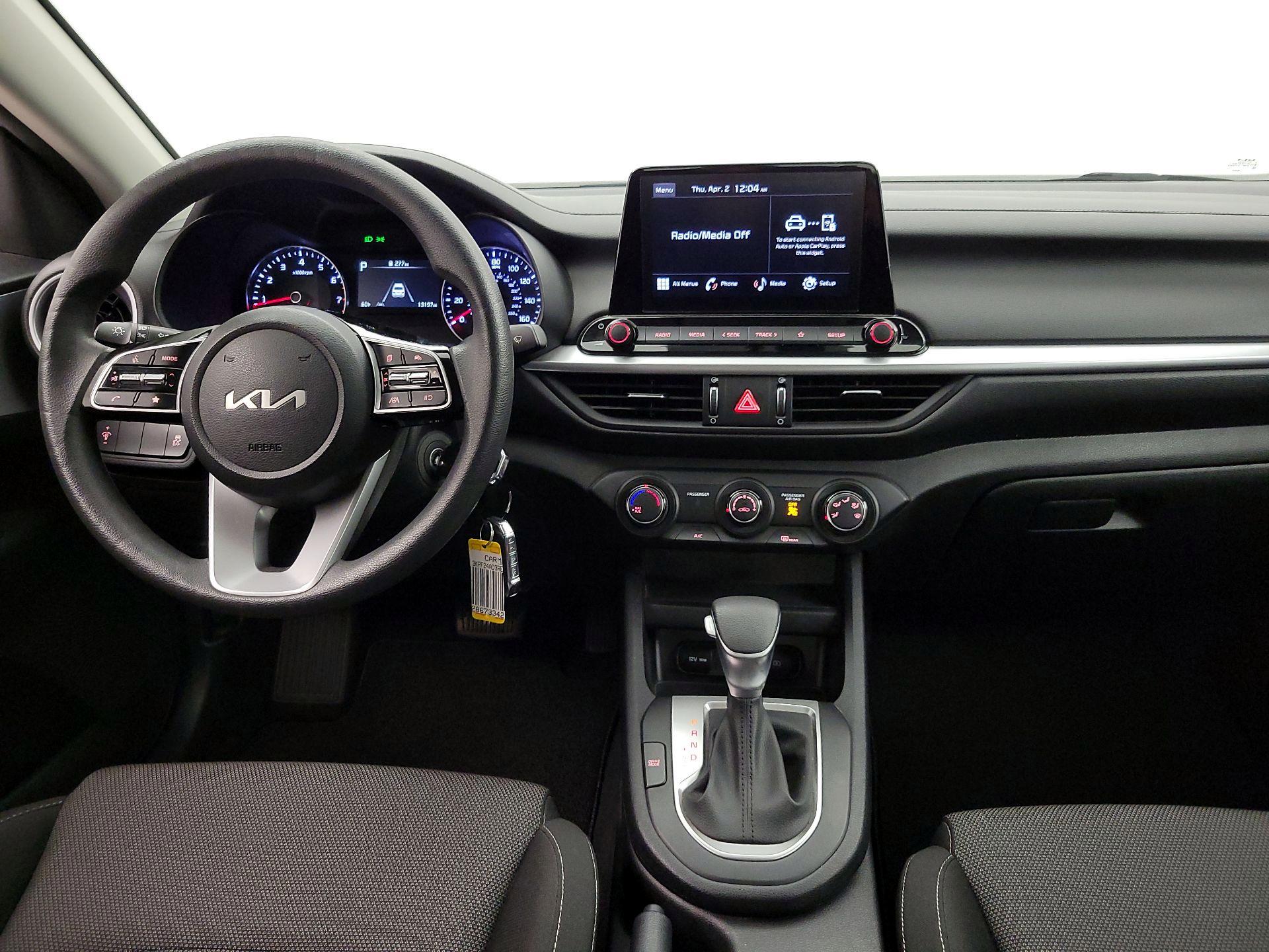 Thumbnail: 2024 Kia Forte - 9