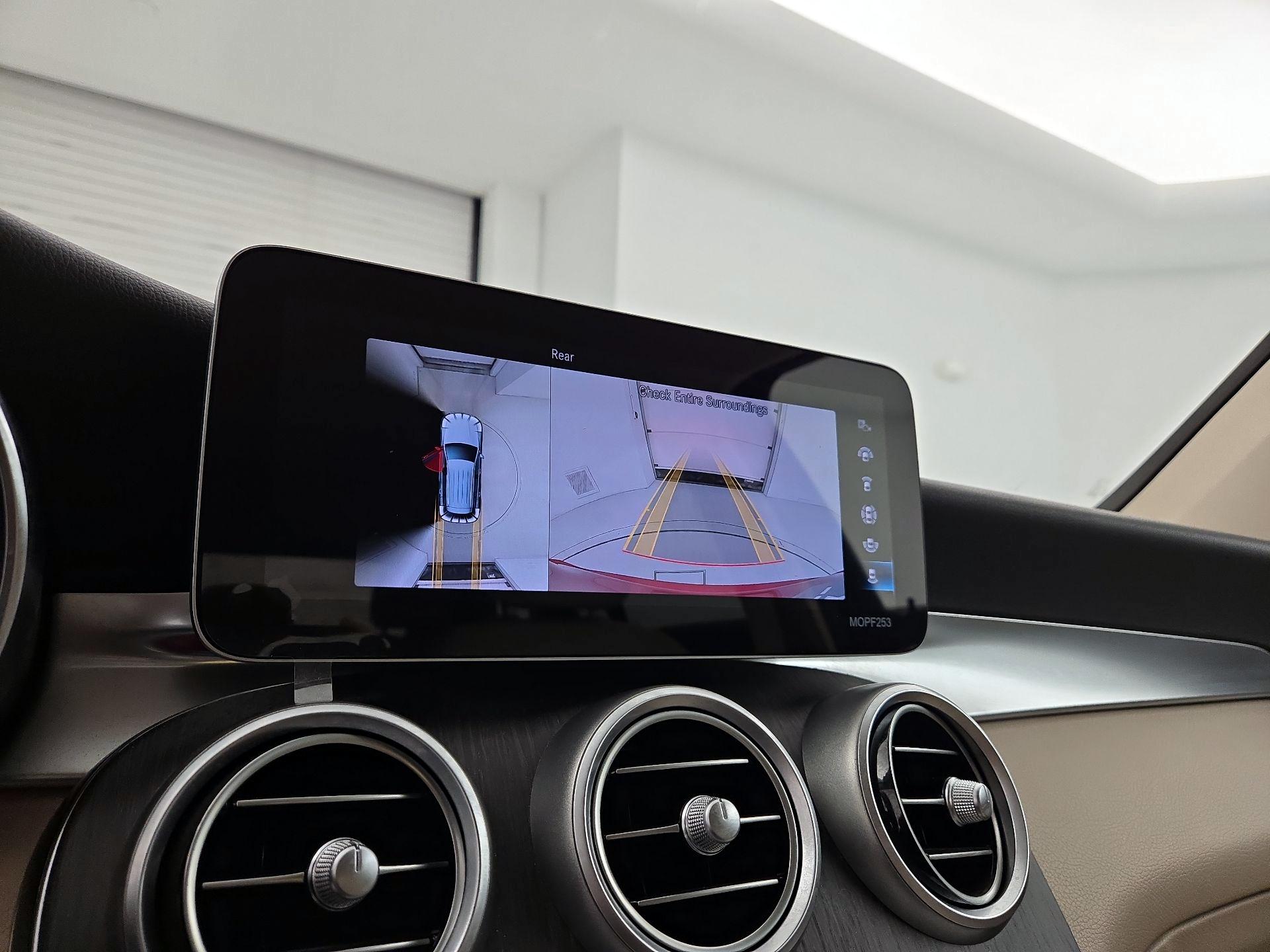 Thumbnail: 2020 Mercedes-Benz GLC - 14