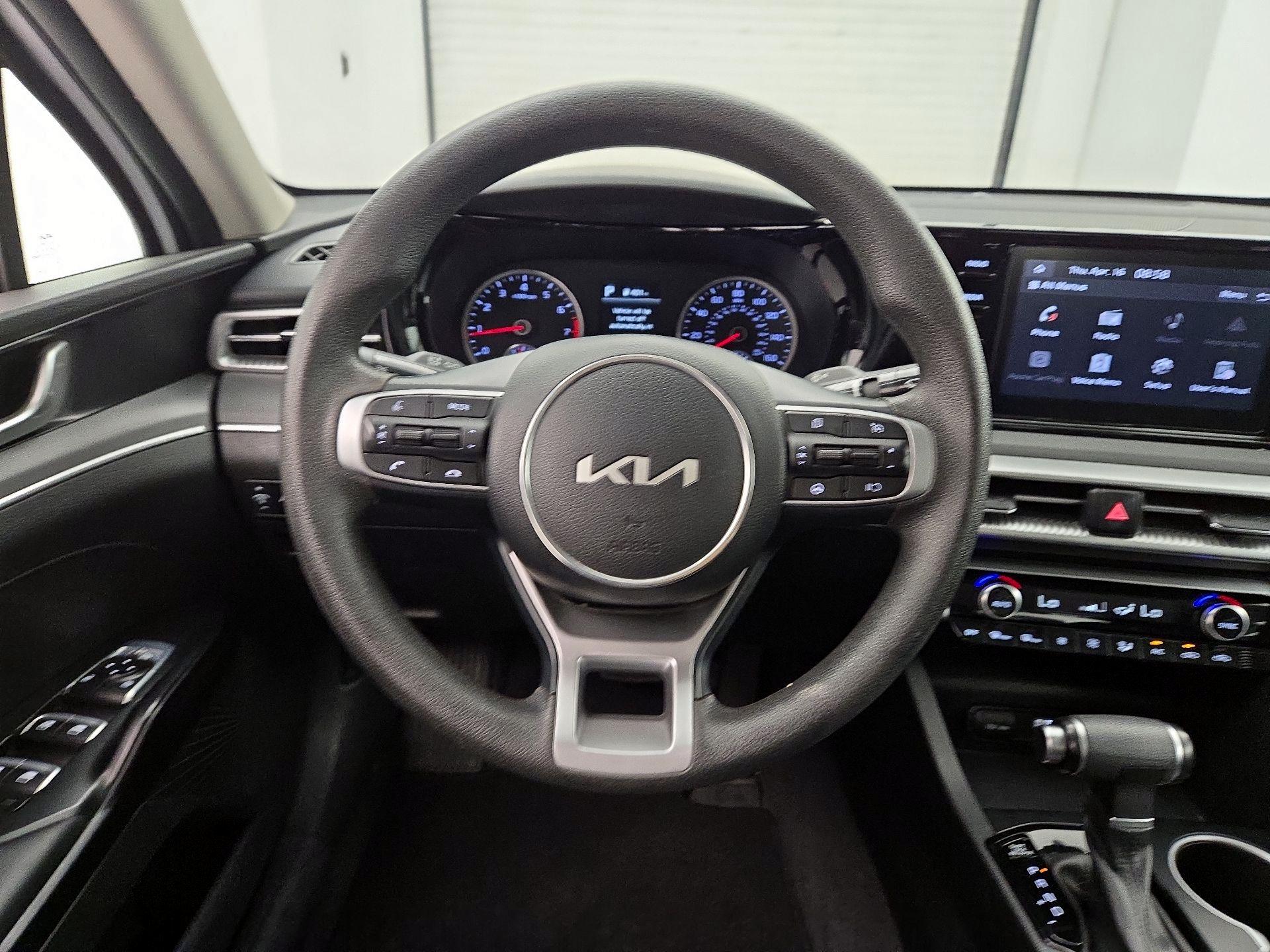 Thumbnail: 2023 Kia K5 - 10