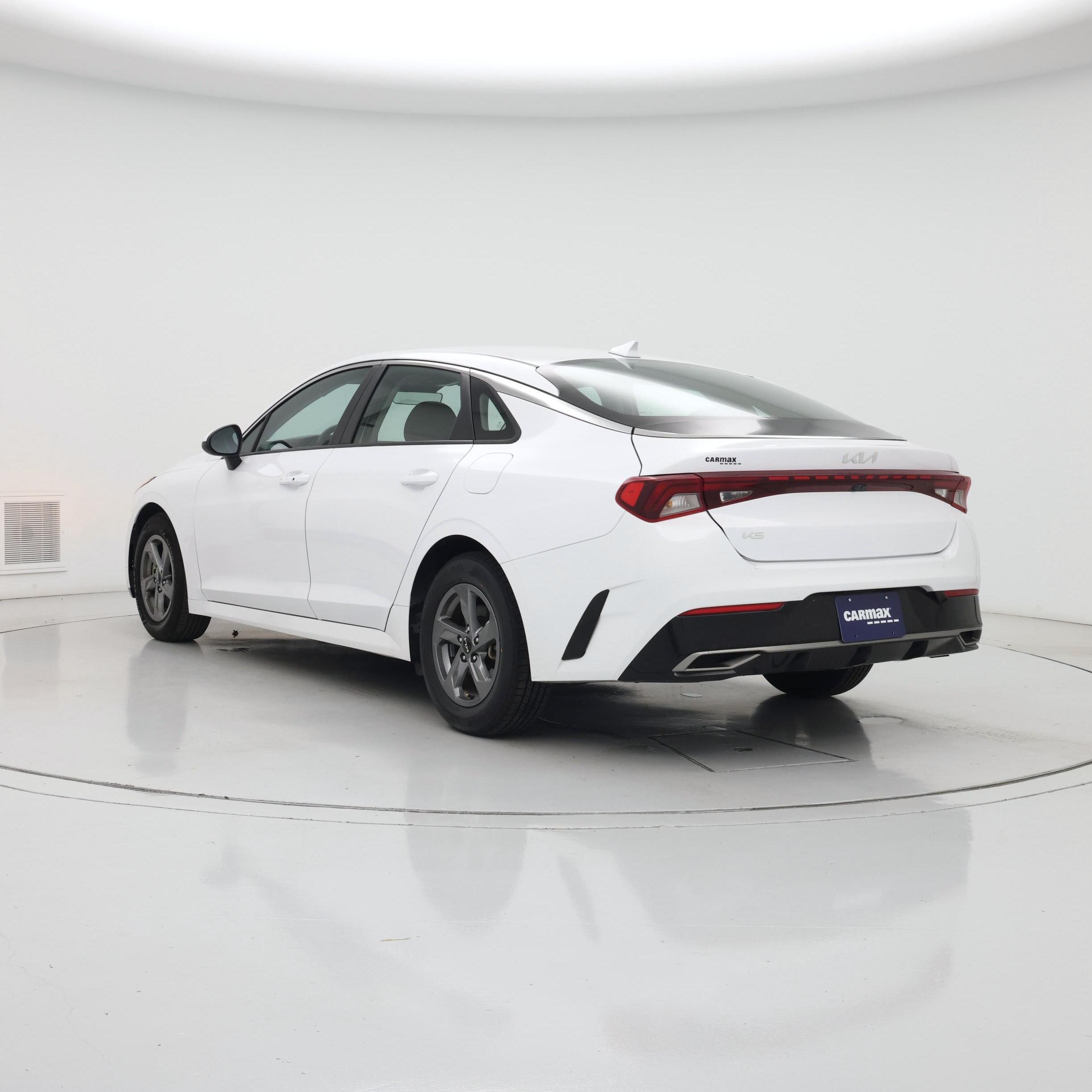 Thumbnail: 2023 Kia K5 - 2