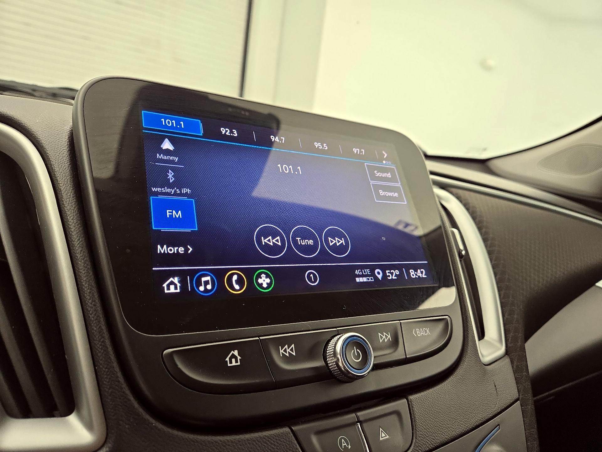 Thumbnail: 2023 Chevrolet Malibu - 15