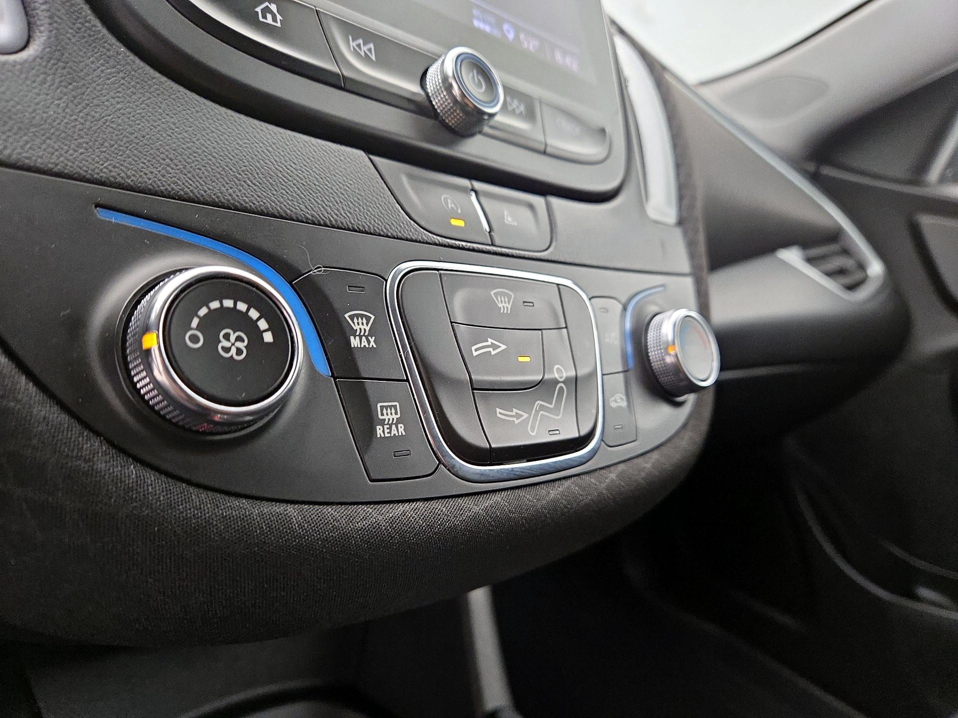 Thumbnail: 2023 Chevrolet Malibu - 16