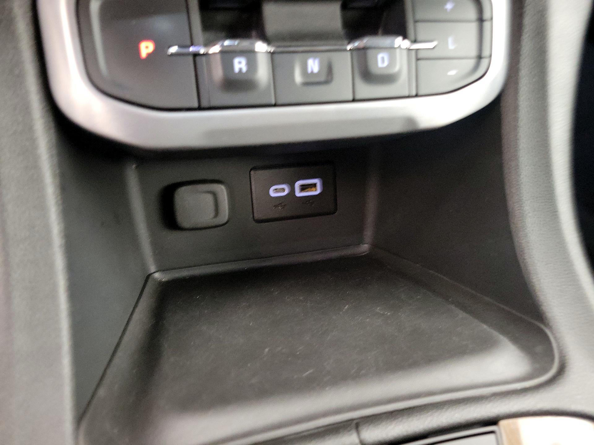 Thumbnail: 2022 GMC Acadia - 18