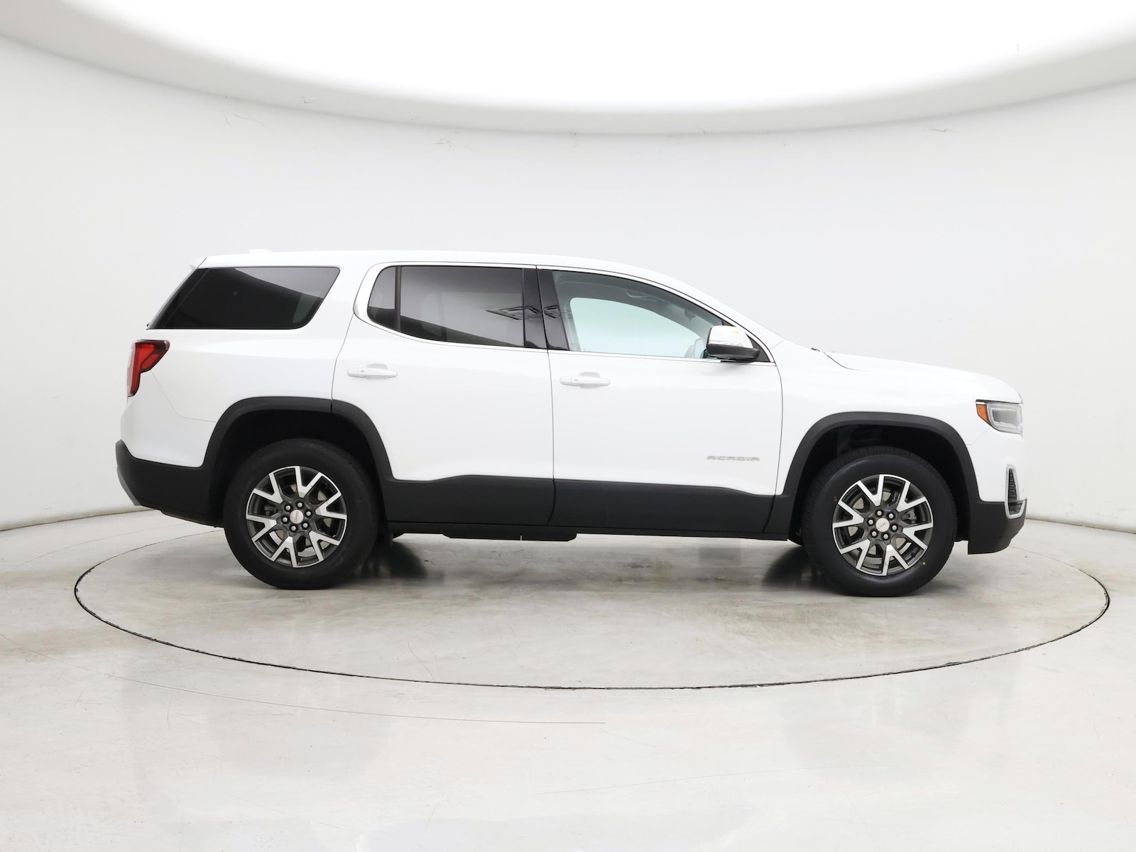 2022 GMC Acadia SLE - Photo 8