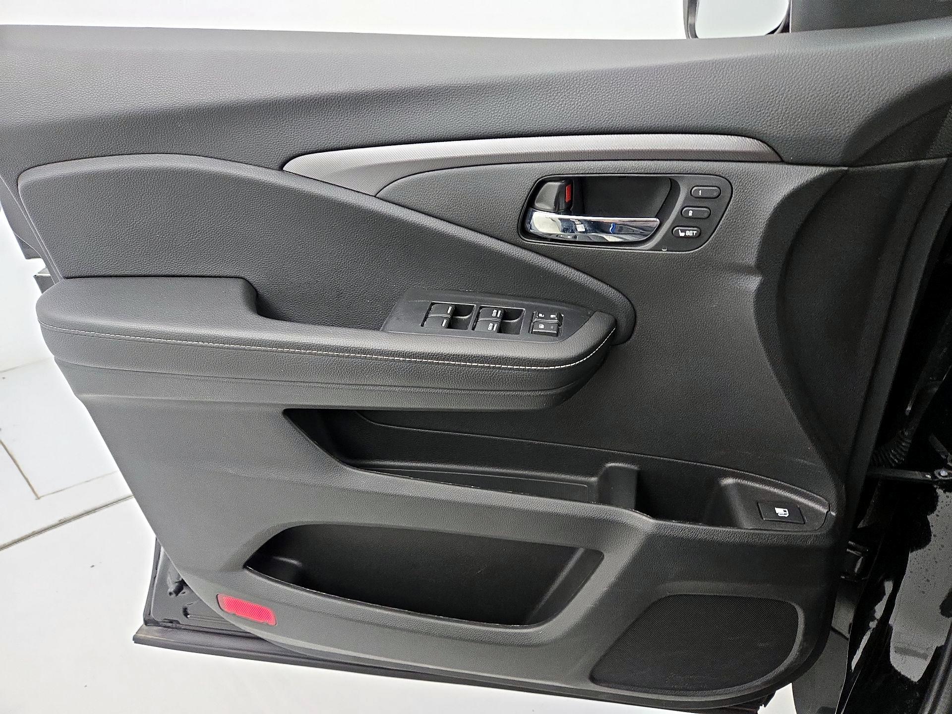 Thumbnail: 2025 Honda Ridgeline - 12