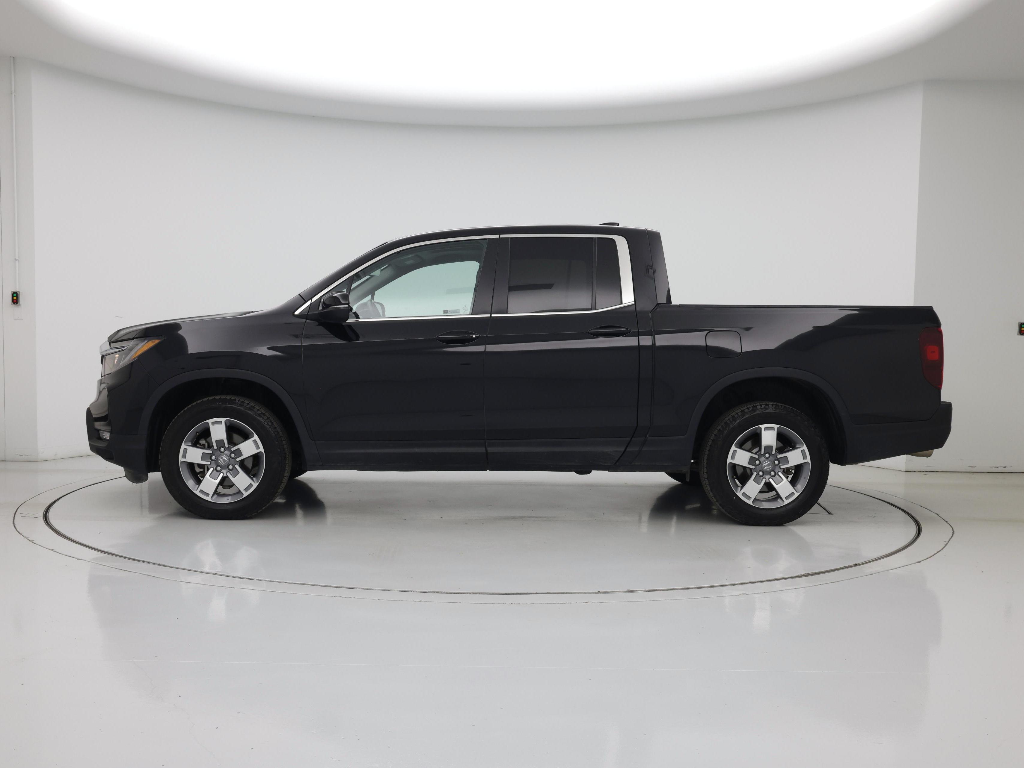 Thumbnail: 2025 Honda Ridgeline - 3