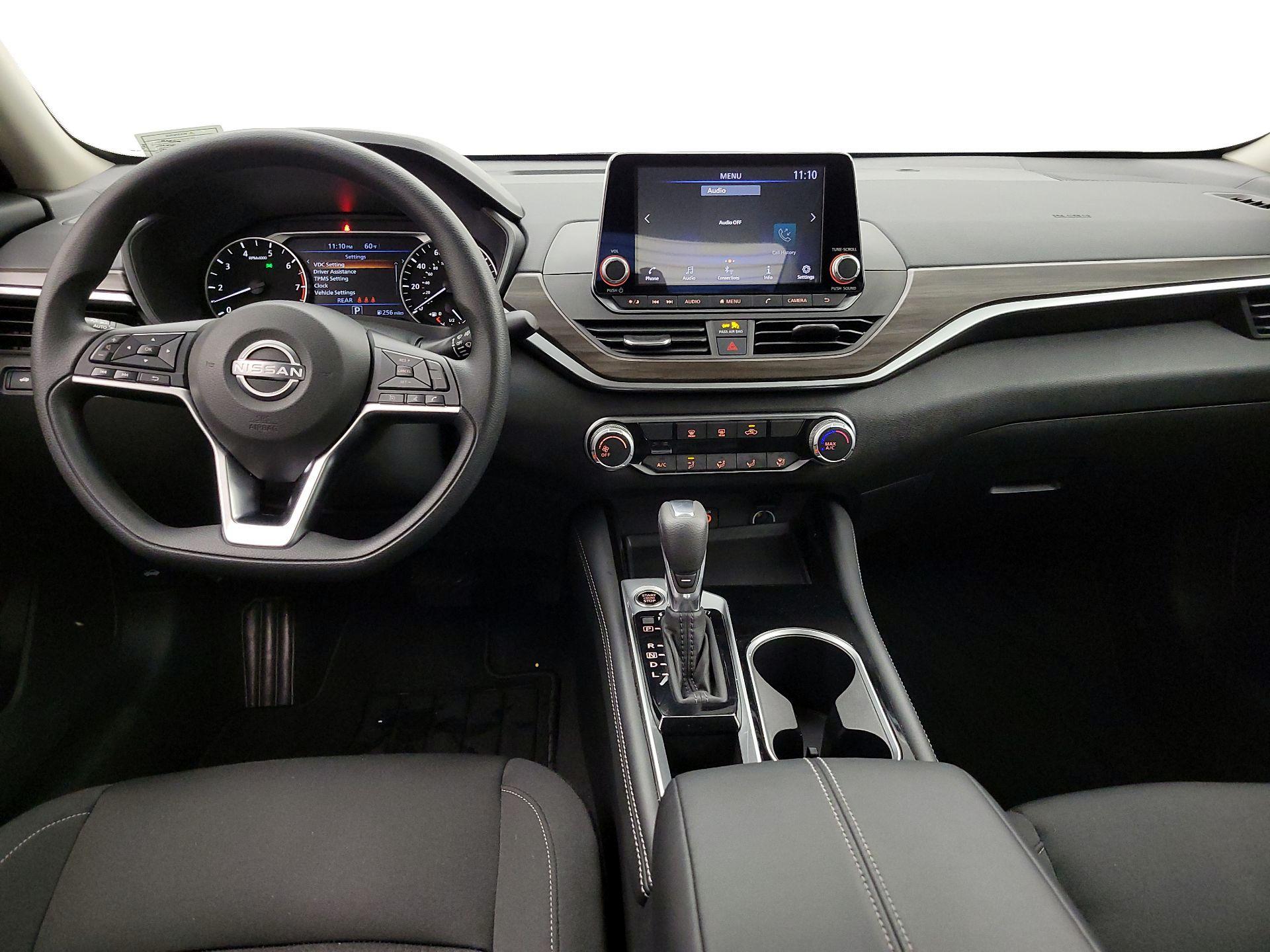 Thumbnail: 2023 Nissan Altima - 9