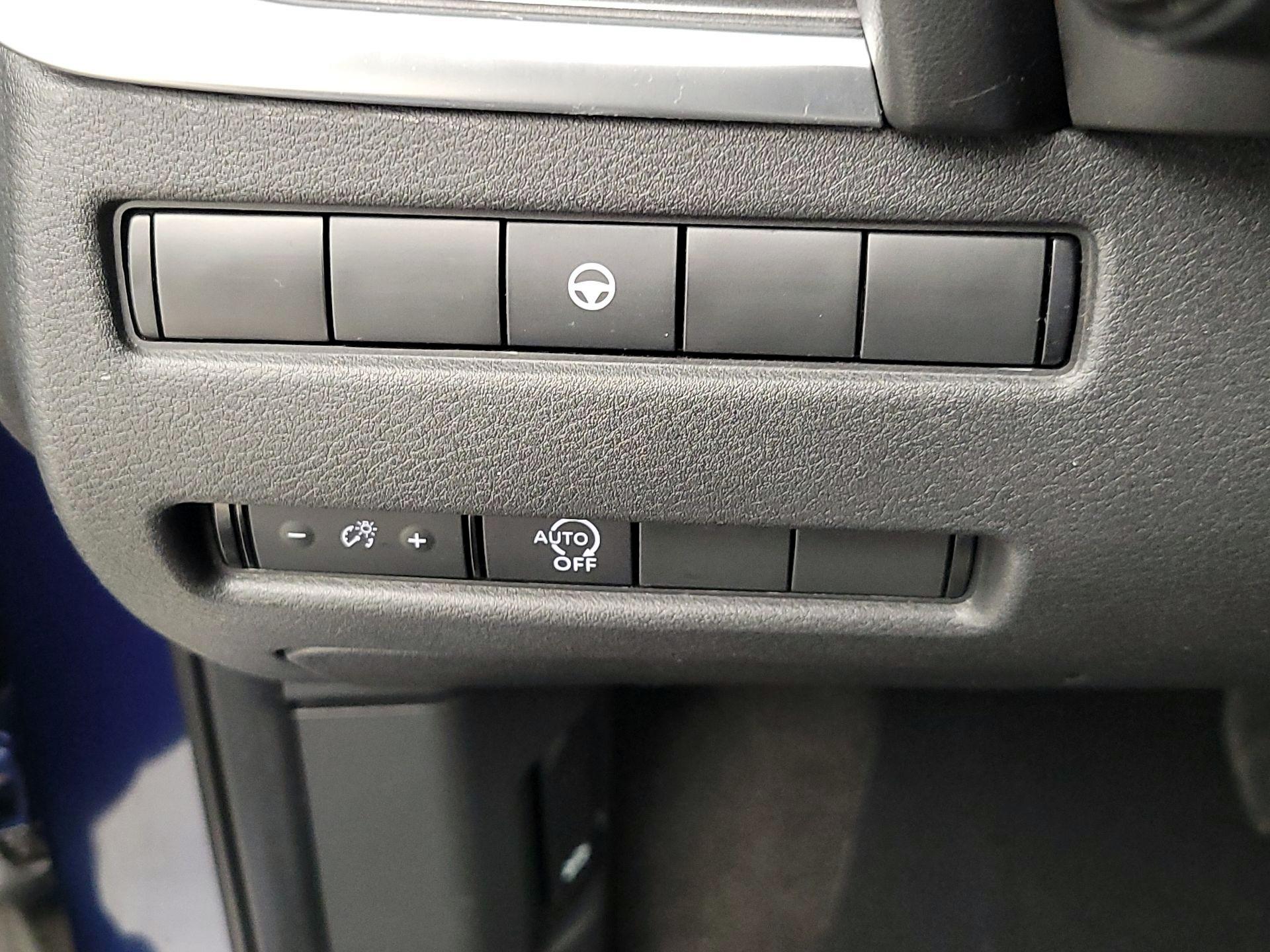 Thumbnail: 2023 Nissan Rogue - 13