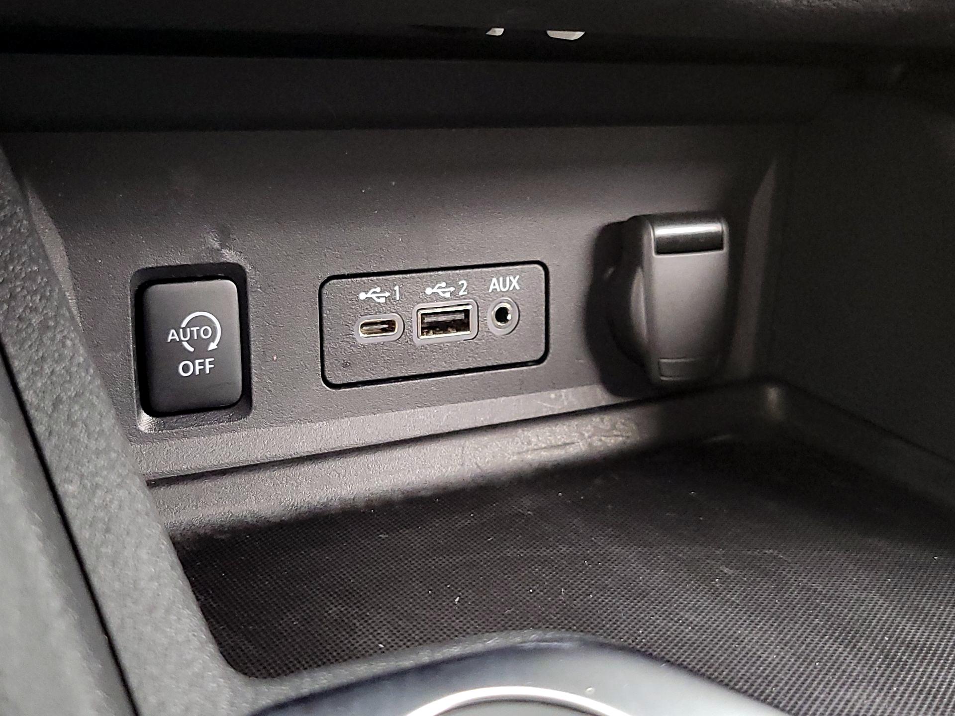 Thumbnail: 2025 Nissan Sentra - 18