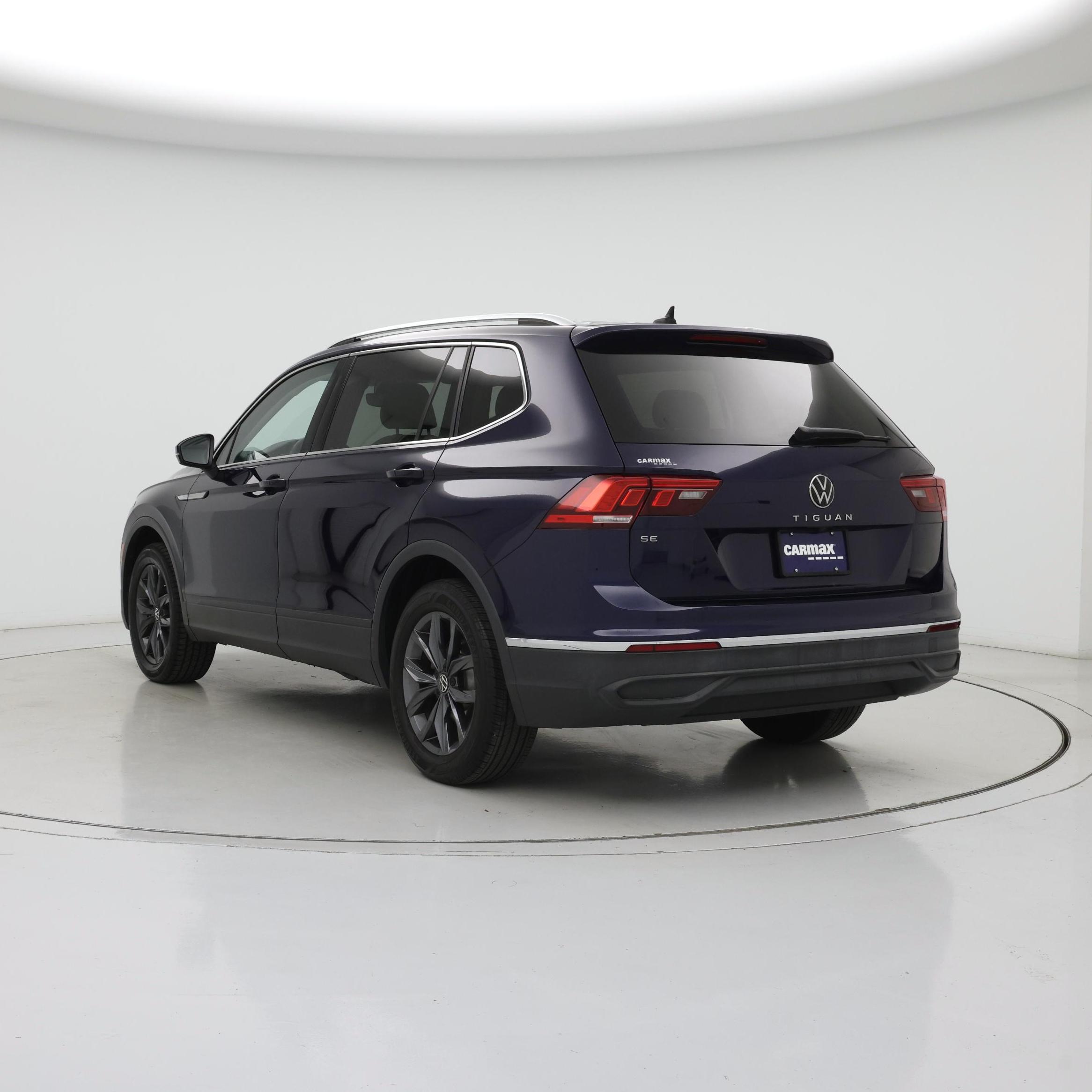 Thumbnail: 2023 Volkswagen Tiguan - 2