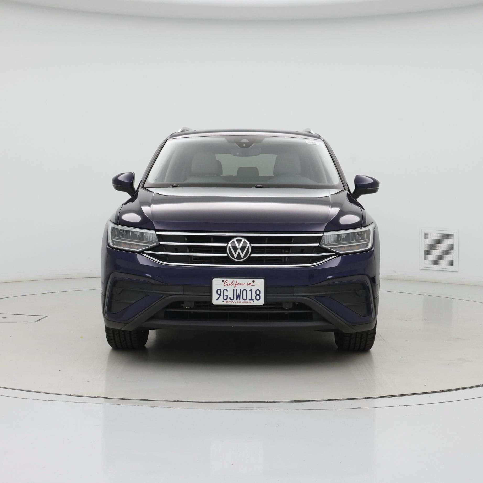 Thumbnail: 2023 Volkswagen Tiguan - 5