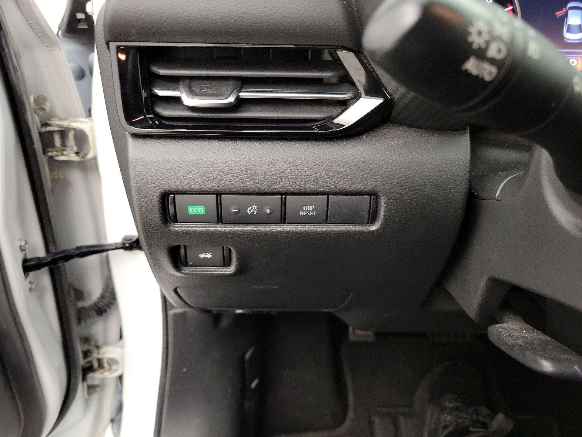 Thumbnail: 2021 Nissan Sentra - 13