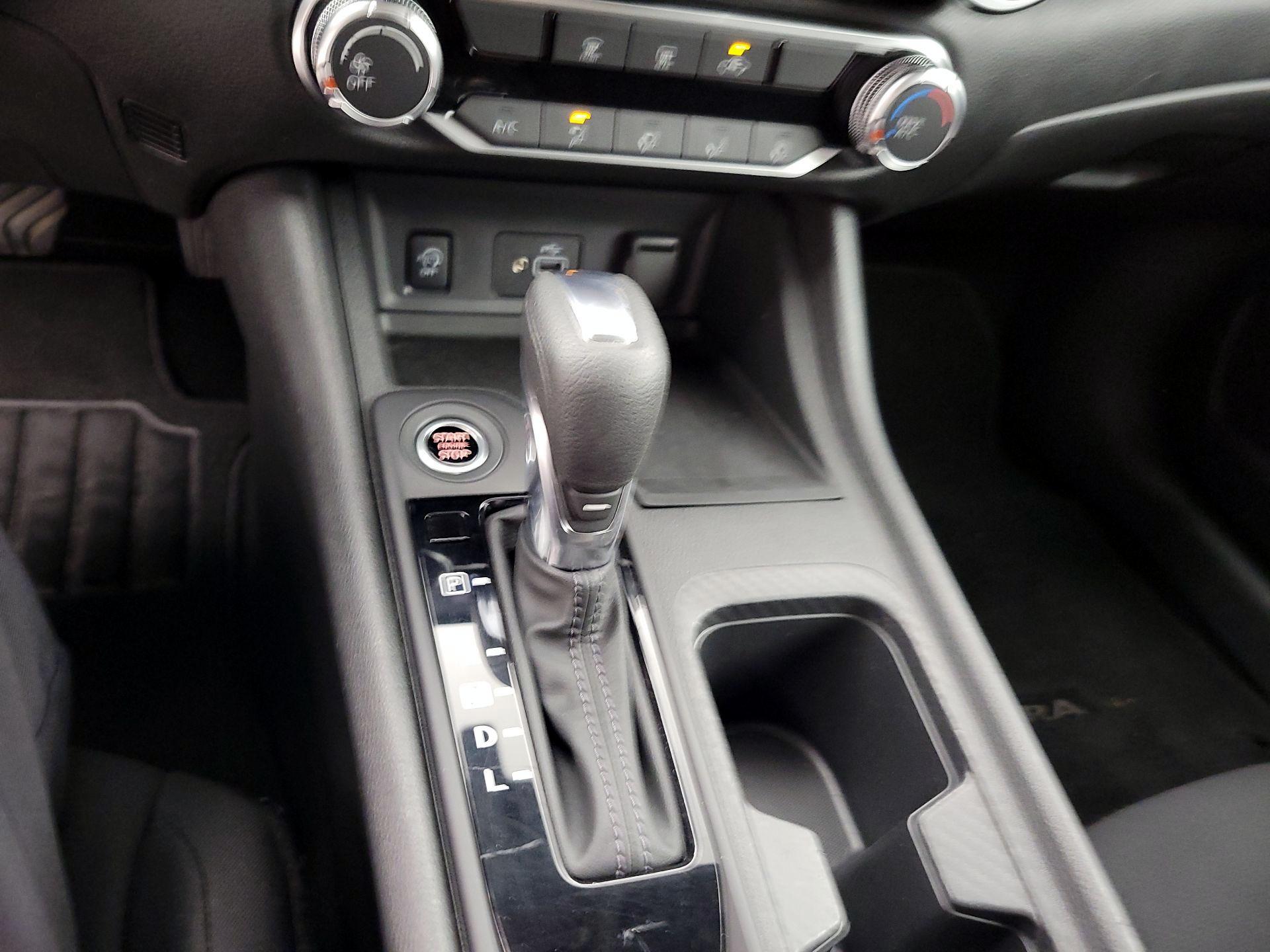 Thumbnail: 2024 Nissan Sentra - 17