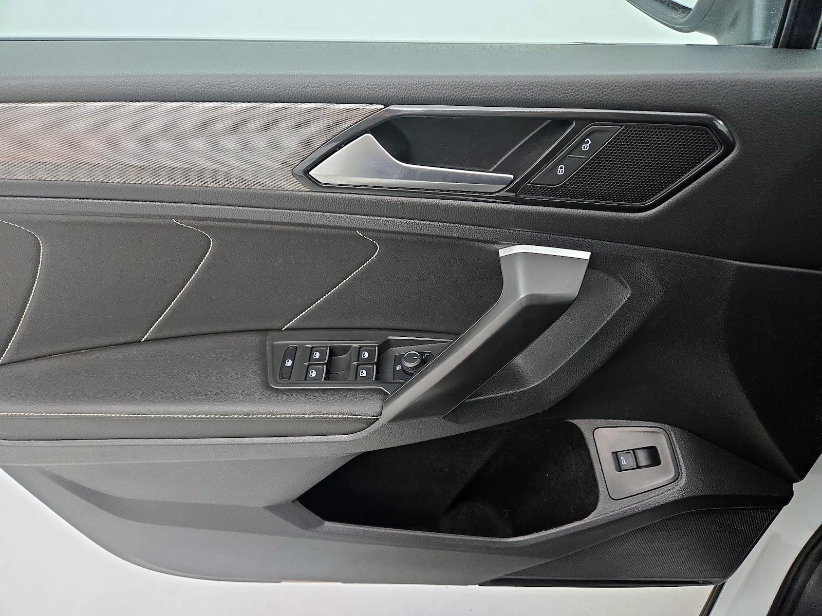 2024 Volkswagen Tiguan Wolfsburg Edition - Photo 13