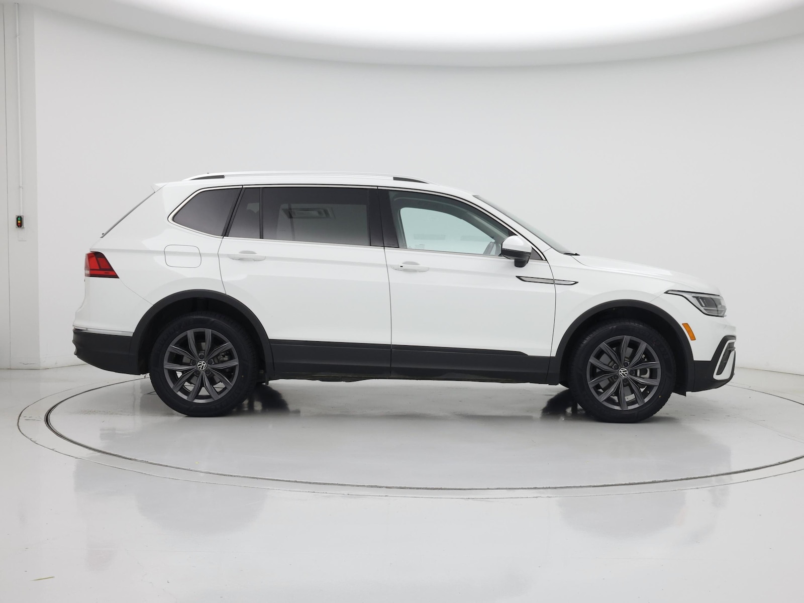 2024 Volkswagen Tiguan Wolfsburg Edition - Photo 8