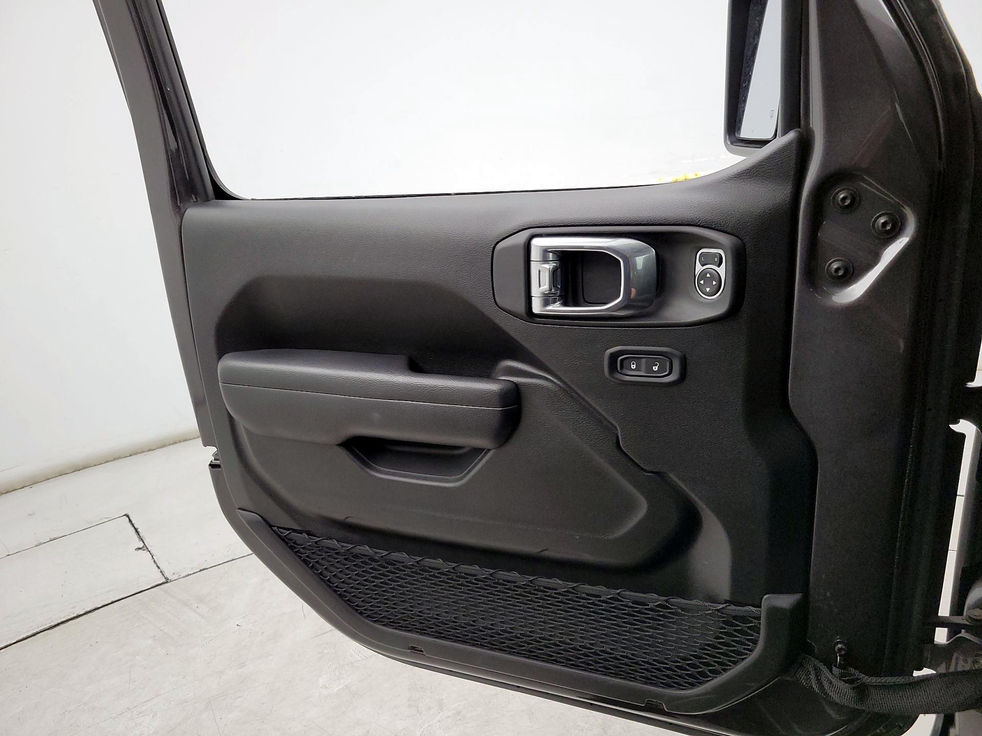 Thumbnail: 2025 Jeep Wrangler - 12