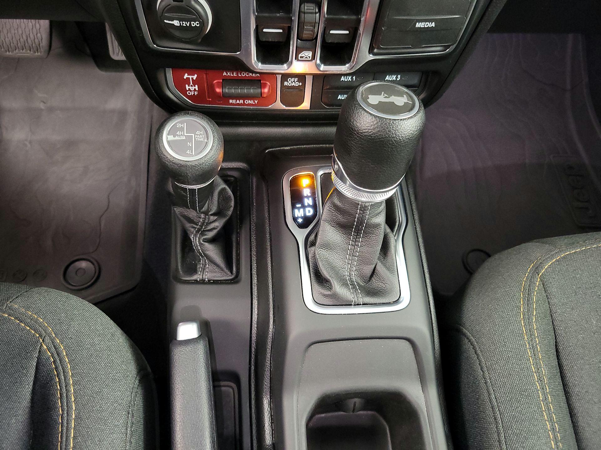 Thumbnail: 2025 Jeep Wrangler - 17