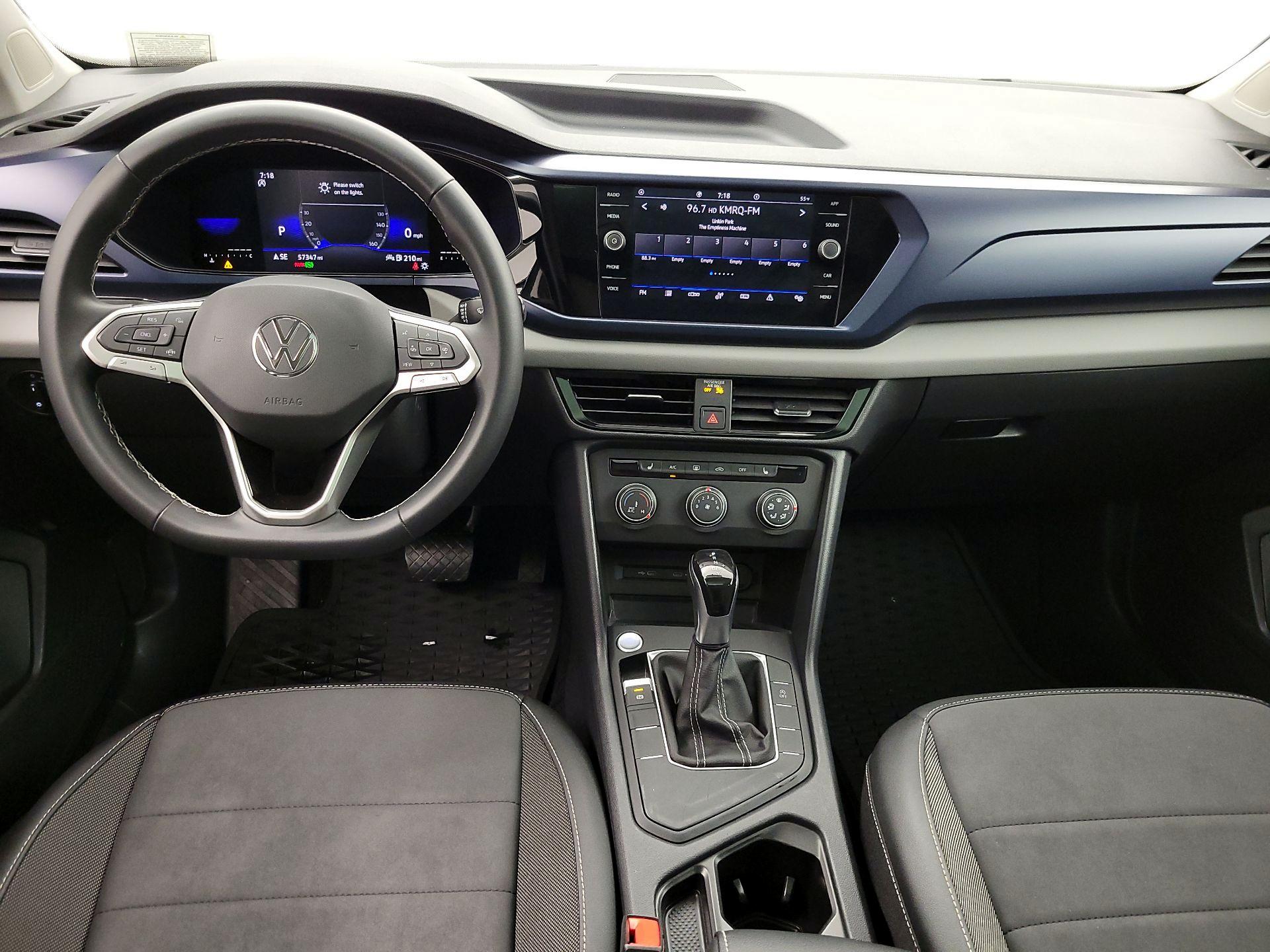 Thumbnail: 2022 Volkswagen Taos - 9