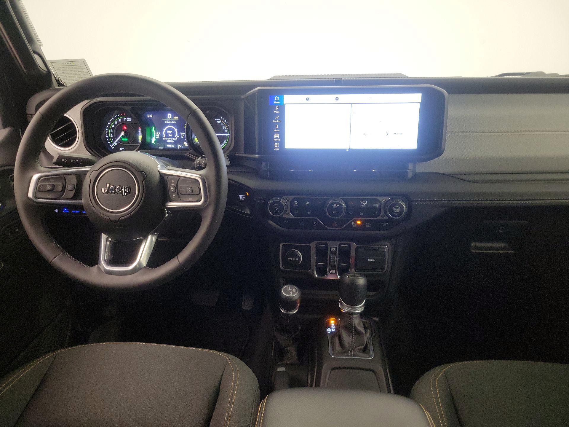 Thumbnail: 2025 Jeep Wrangler - 9