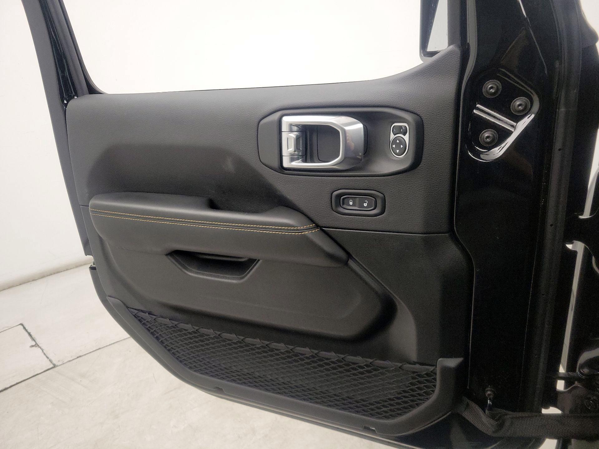 Thumbnail: 2025 Jeep Wrangler - 12