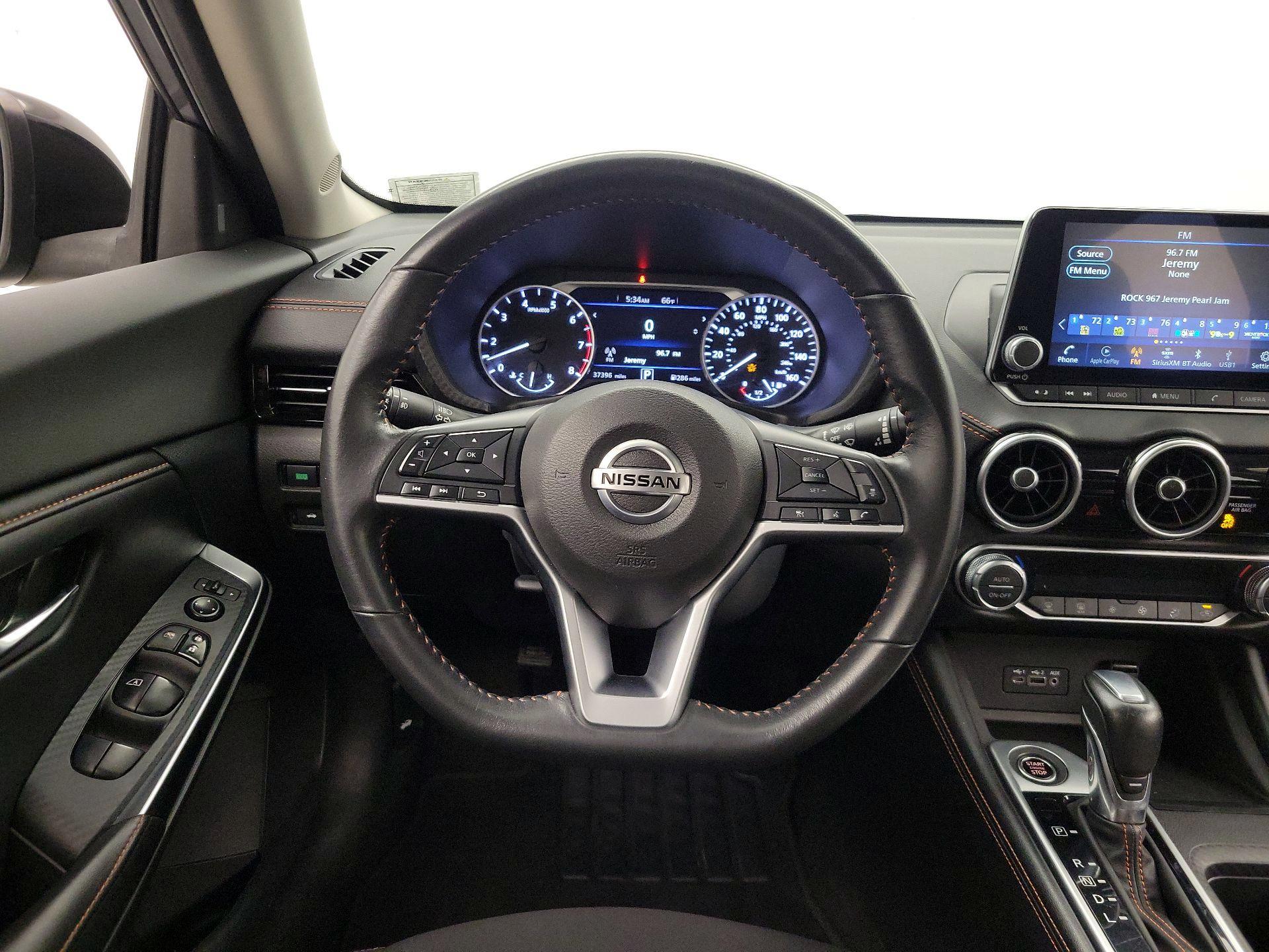 Thumbnail: 2022 Nissan Sentra - 10