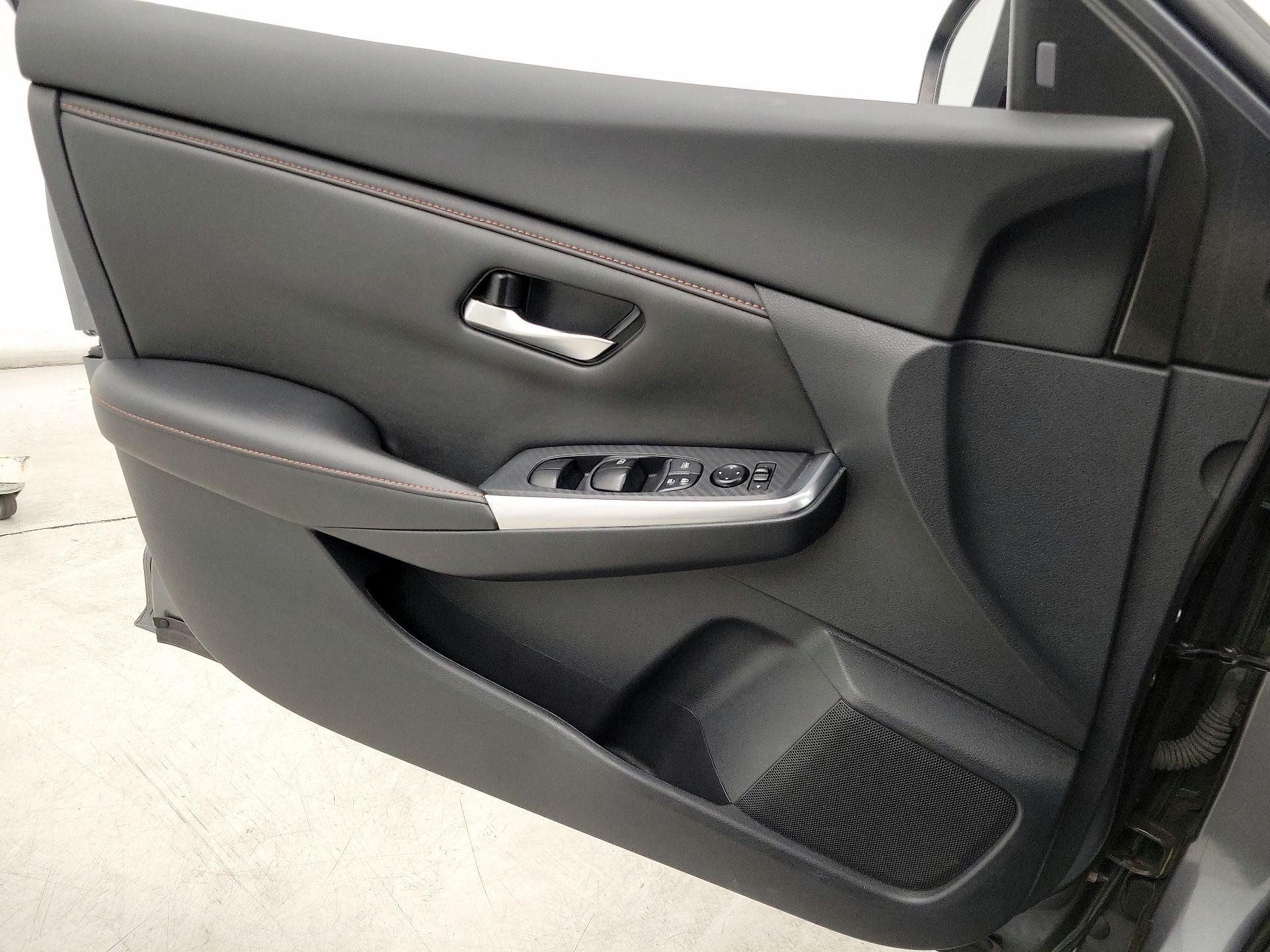 Thumbnail: 2022 Nissan Sentra - 12