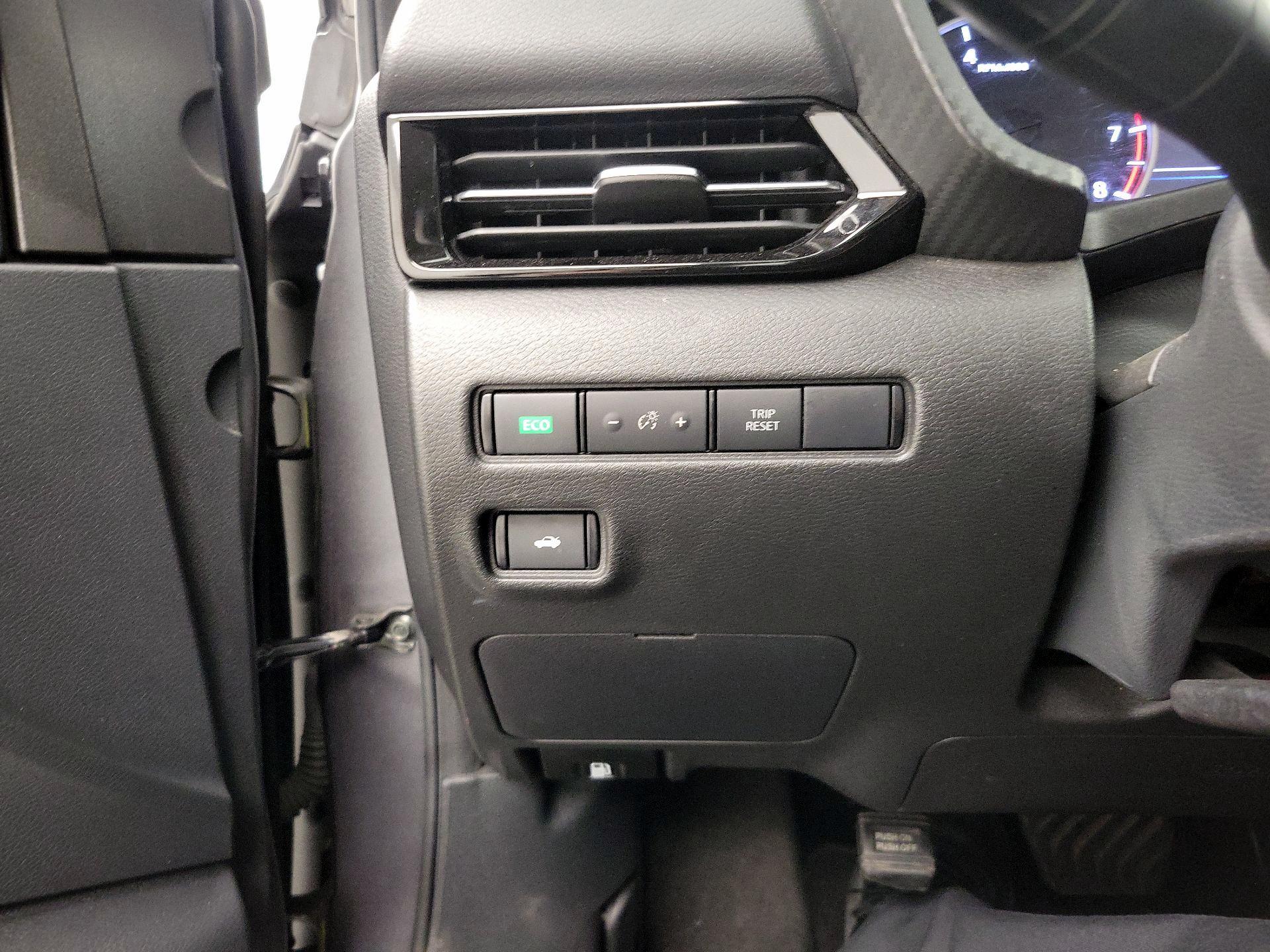 Thumbnail: 2022 Nissan Sentra - 13