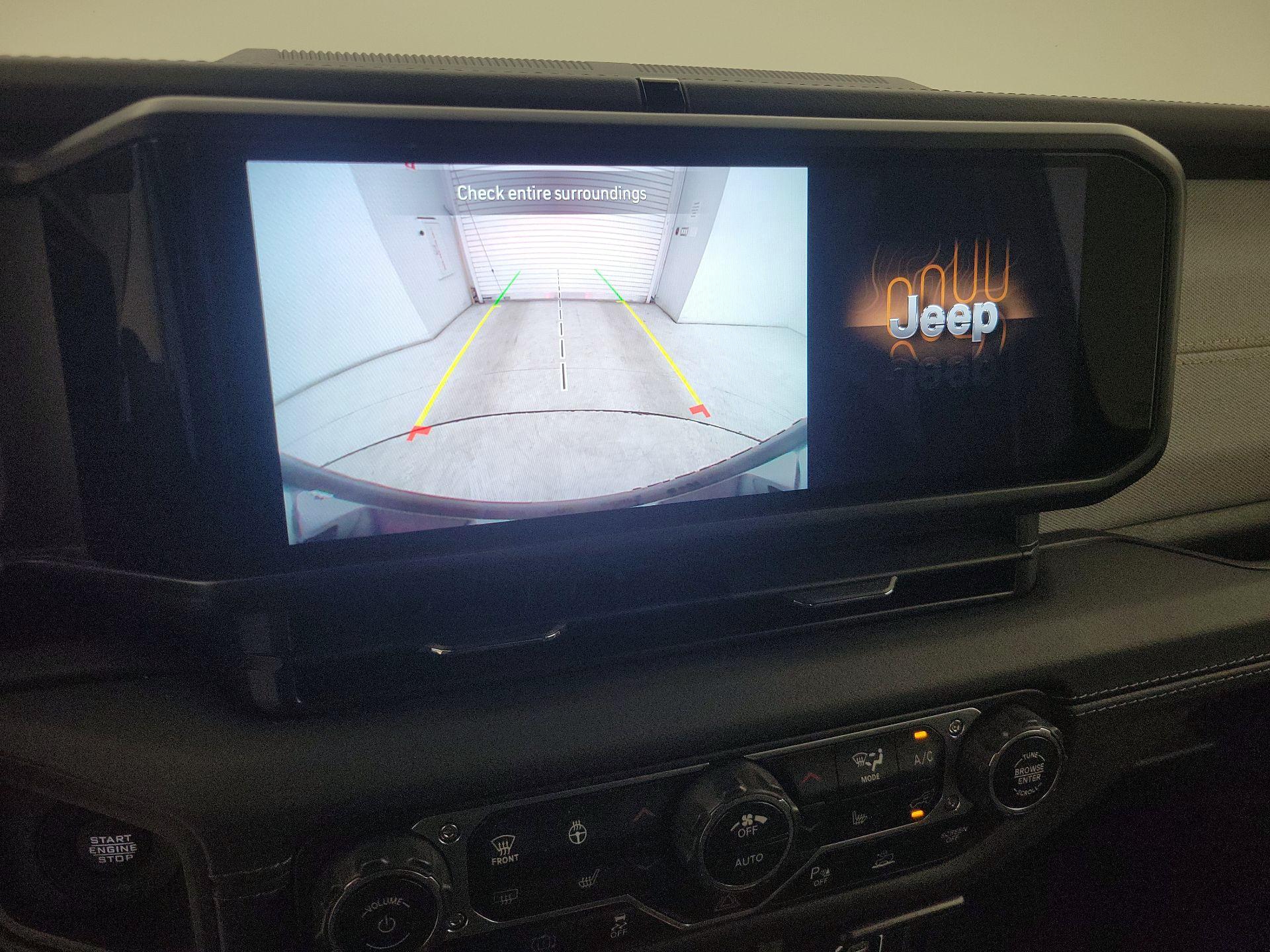 Thumbnail: 2025 Jeep Wrangler - 14