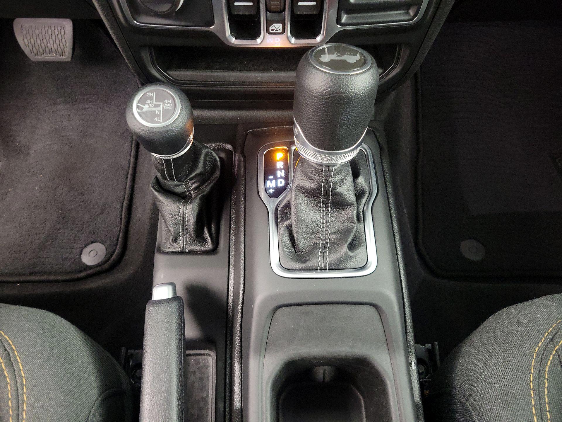 Thumbnail: 2025 Jeep Wrangler - 17