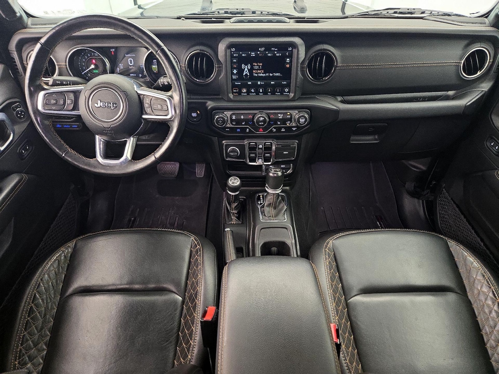 Apple CarPlay® & Android Auto™