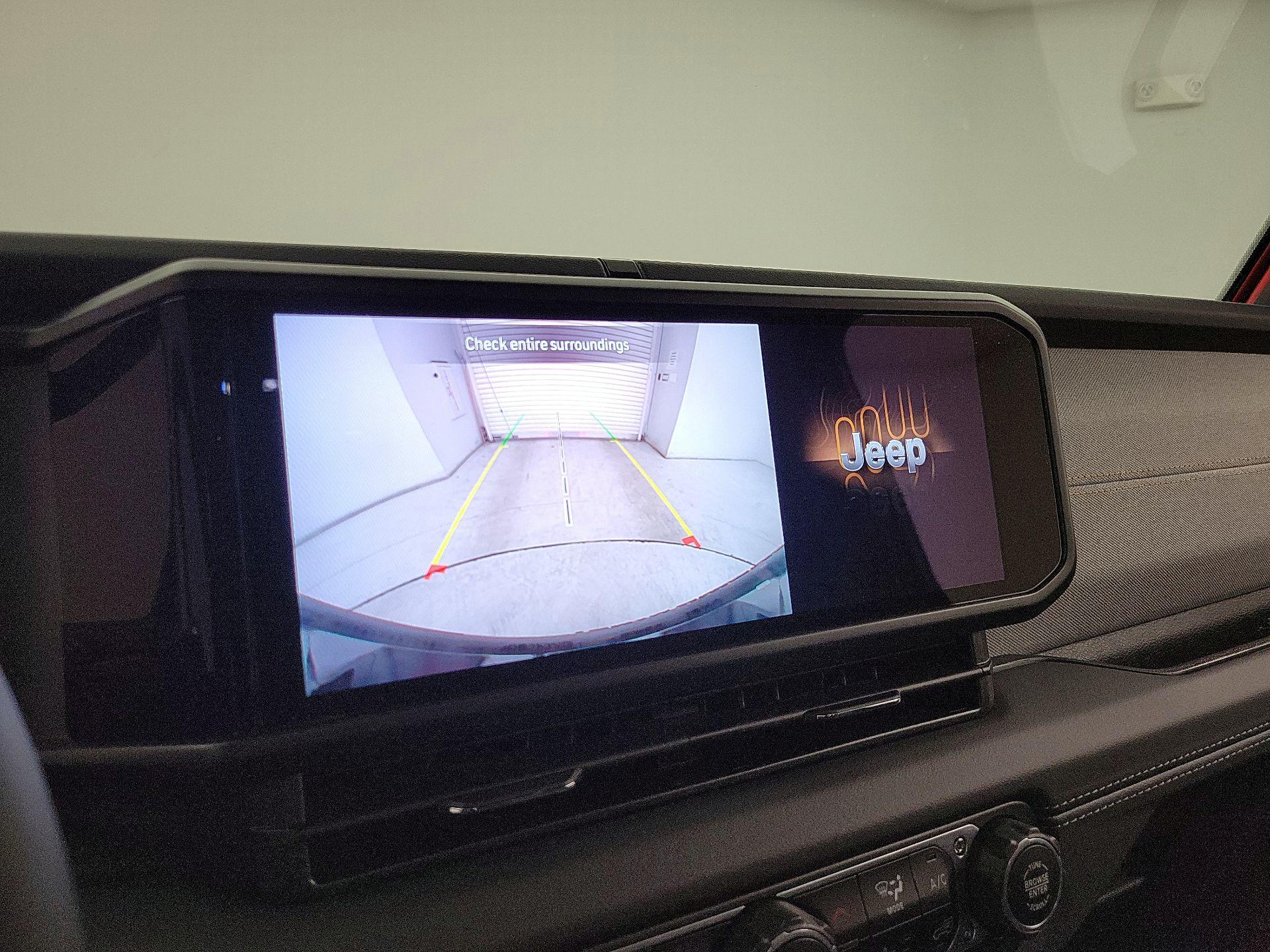 Thumbnail: 2025 Jeep Wrangler - 14