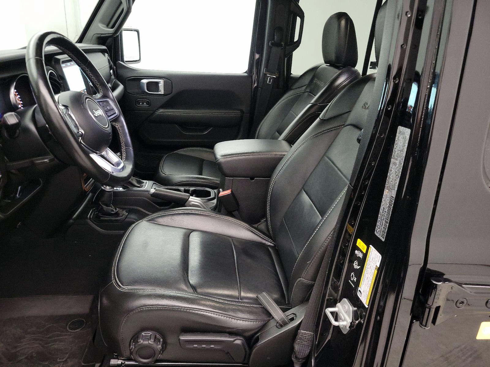 2022 Jeep Wrangler Unlimited Sahara - Photo 12