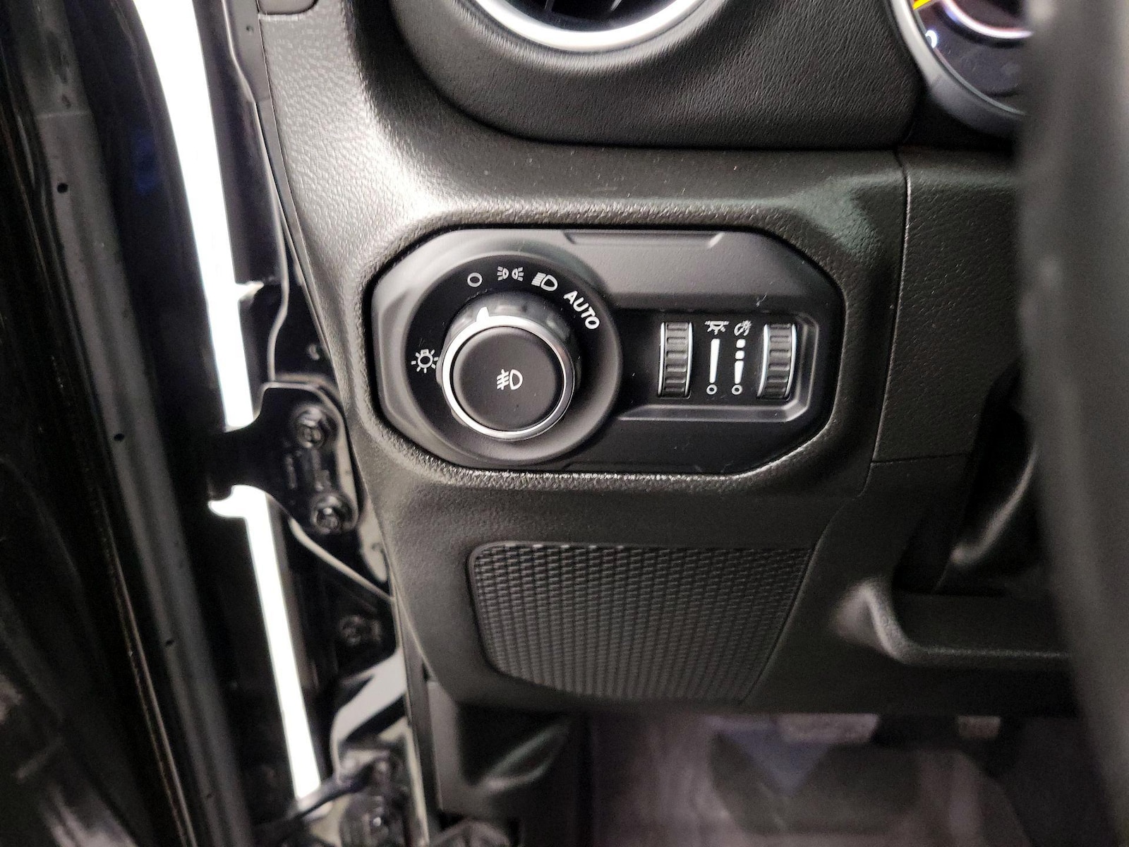 2022 Jeep Wrangler Unlimited Sahara - Photo 14