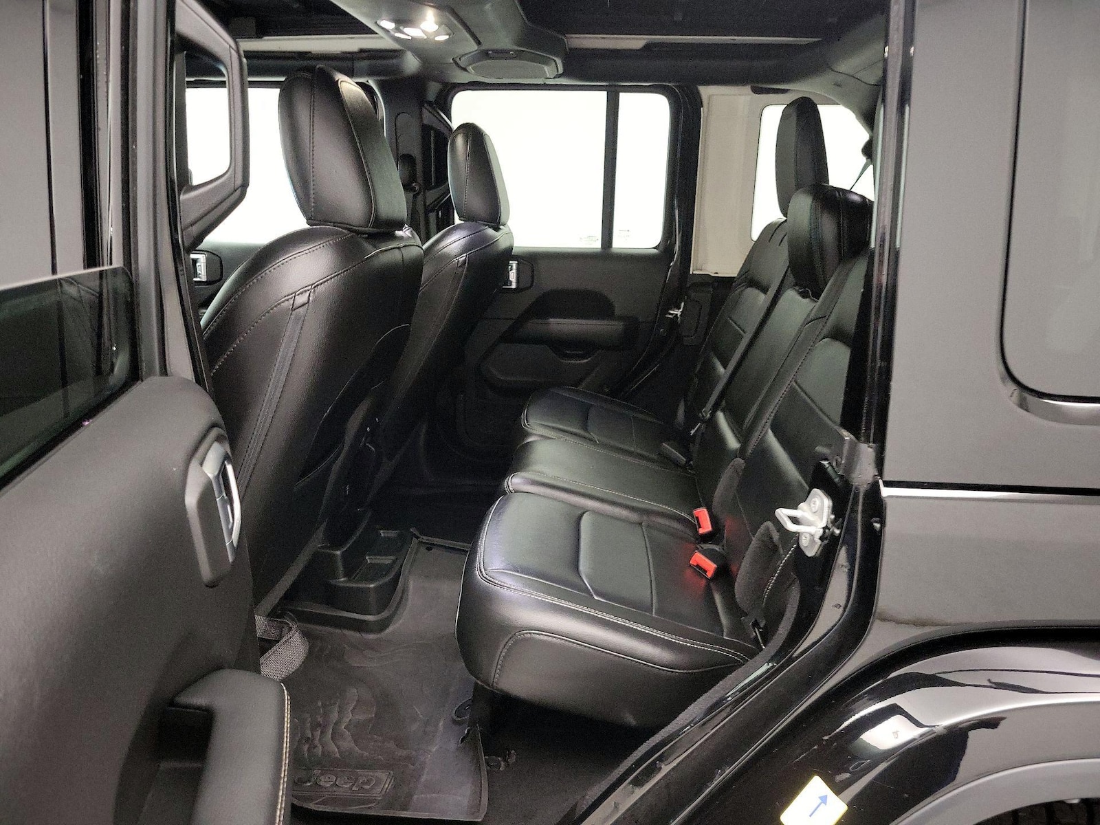 2022 Jeep Wrangler Unlimited Sahara - Photo 21
