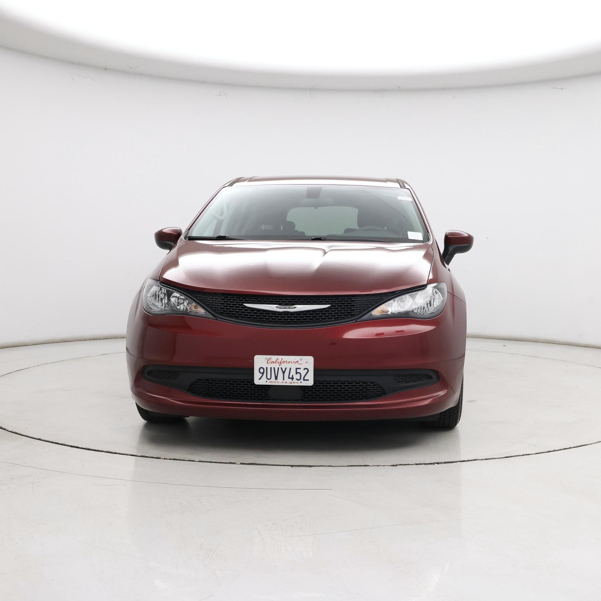Thumbnail: 2022 Chrysler Voyager - 5