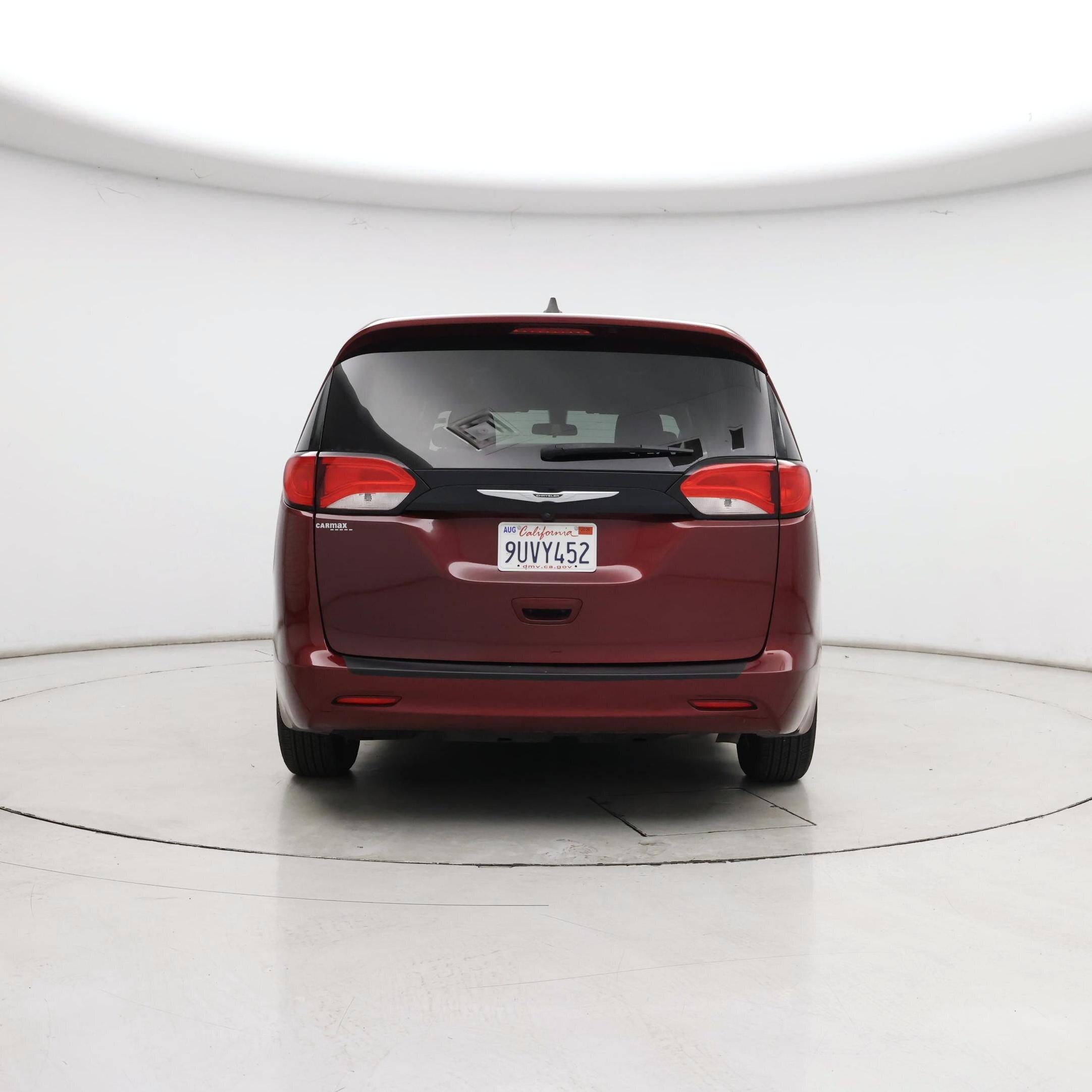 Thumbnail: 2022 Chrysler Voyager - 6