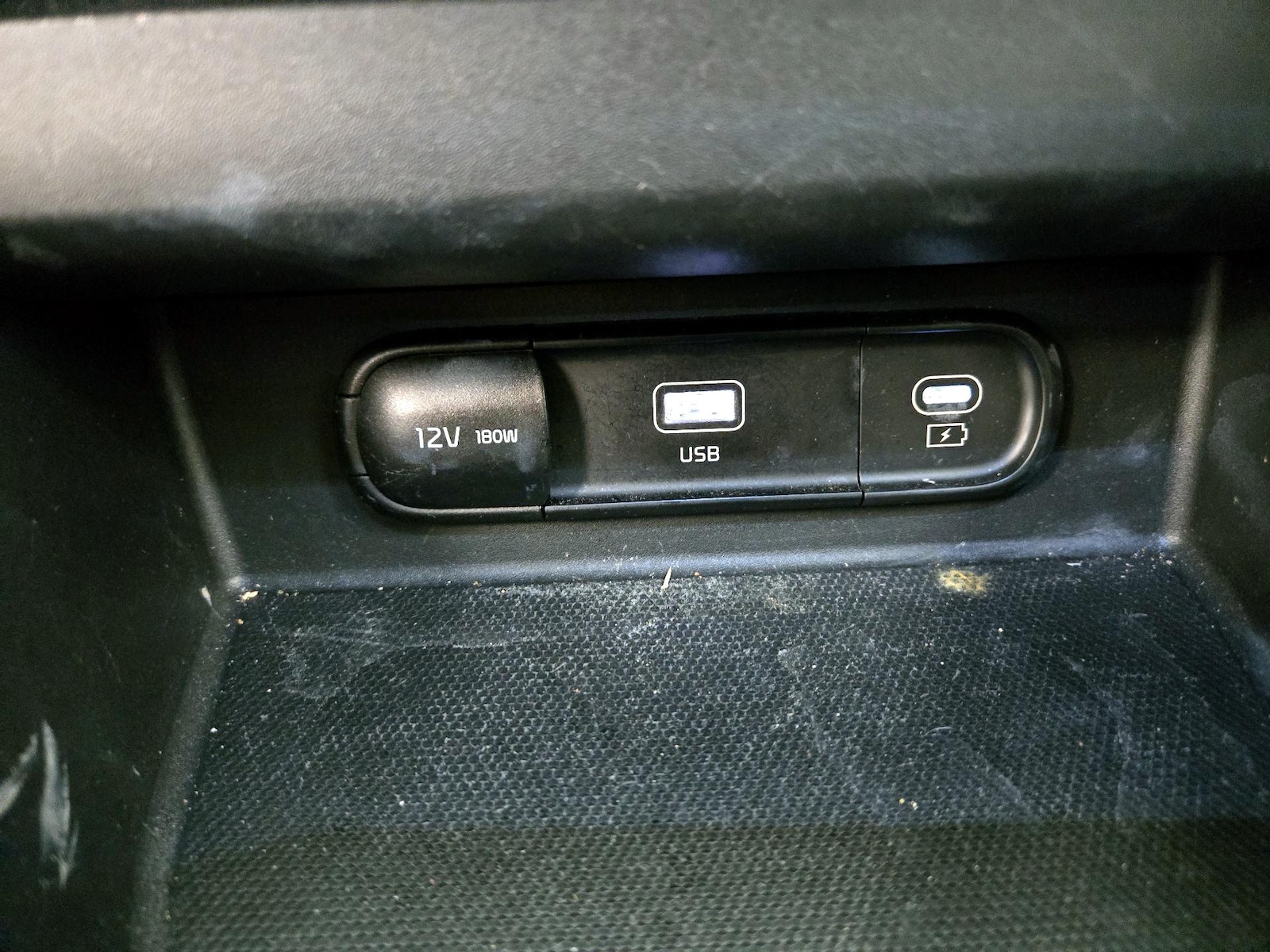 2024 Kia Seltos S - Photo 20