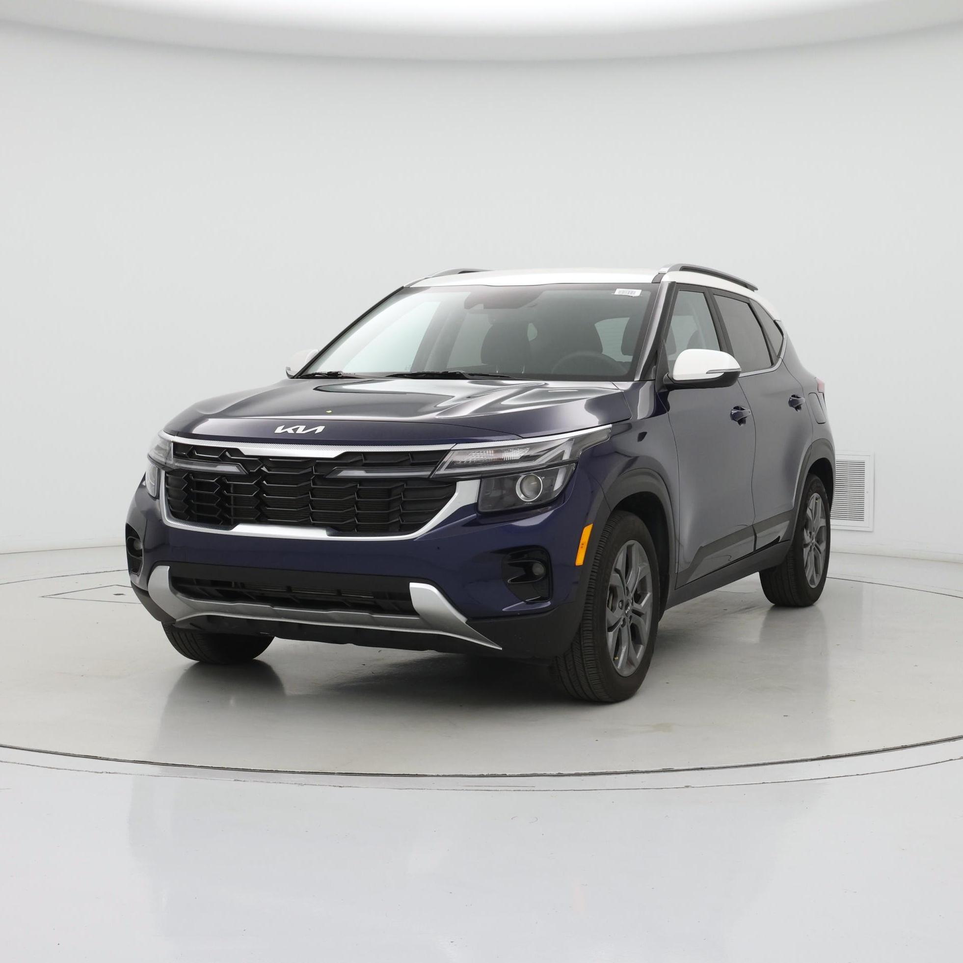 Thumbnail: 2024 Kia Seltos - 4