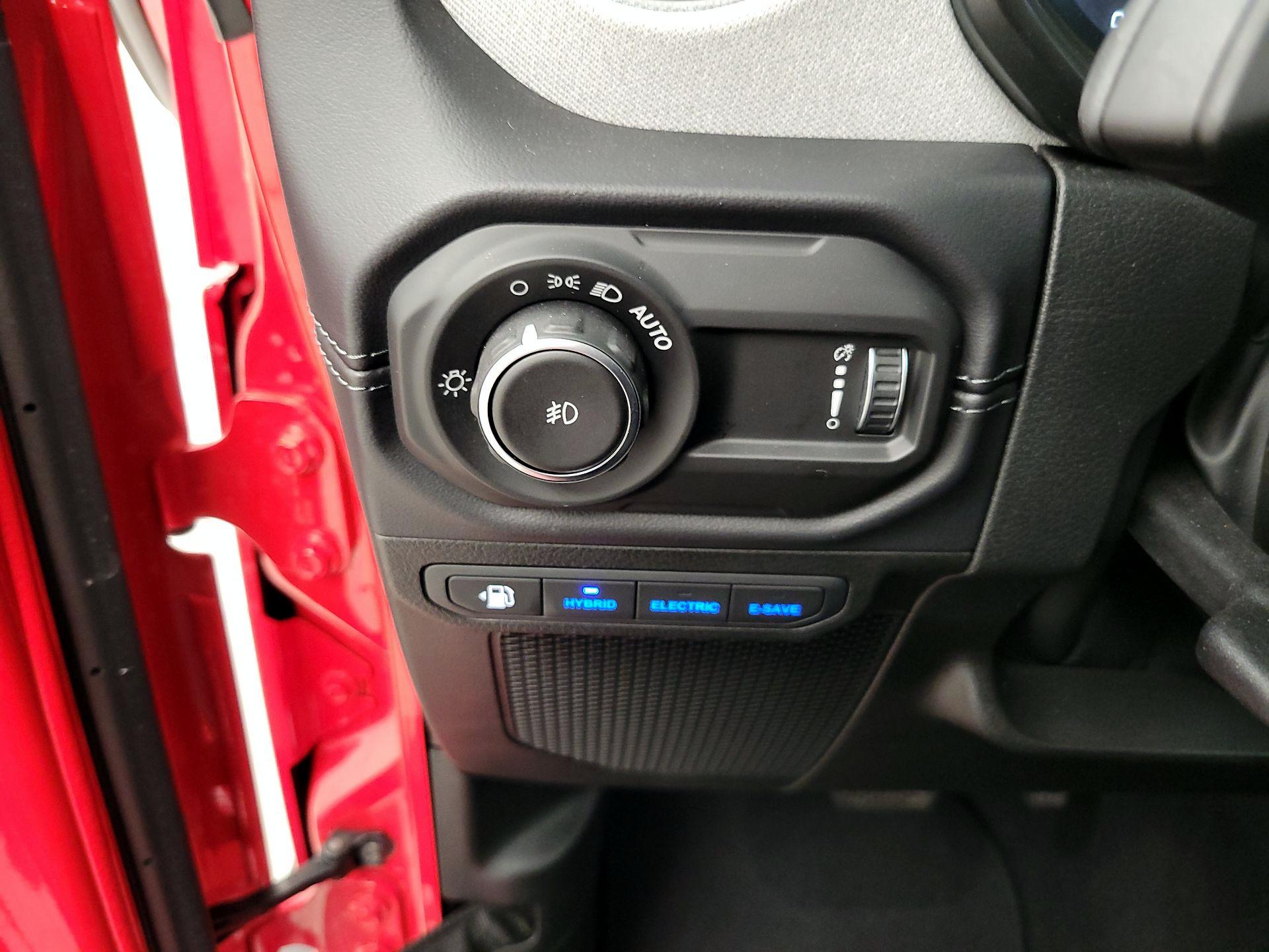 Thumbnail: 2025 Jeep Wrangler - 13