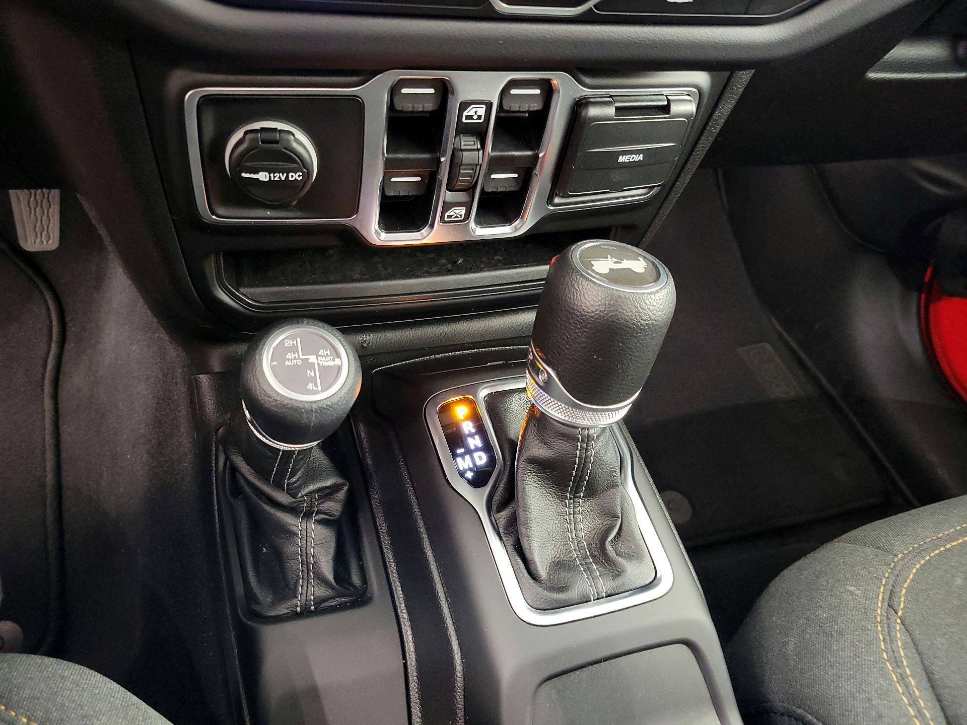 Thumbnail: 2025 Jeep Wrangler - 17