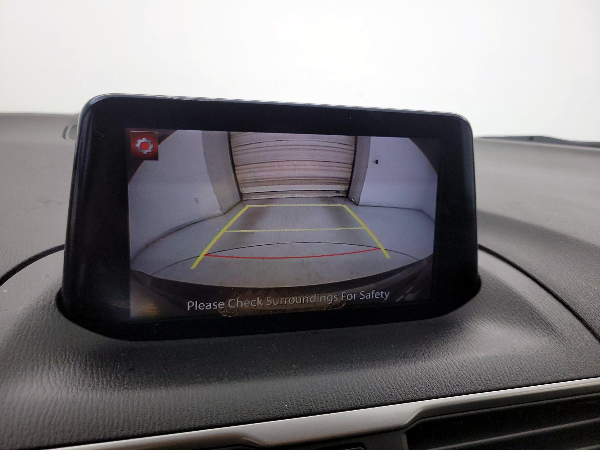 Thumbnail: 2017 Mazda Mazda3 - 14